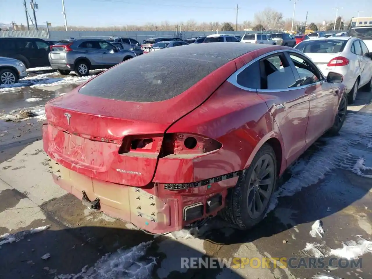 4 Photograph of a damaged car 5YJSA1E24KF337426 TESLA MODEL S 2019