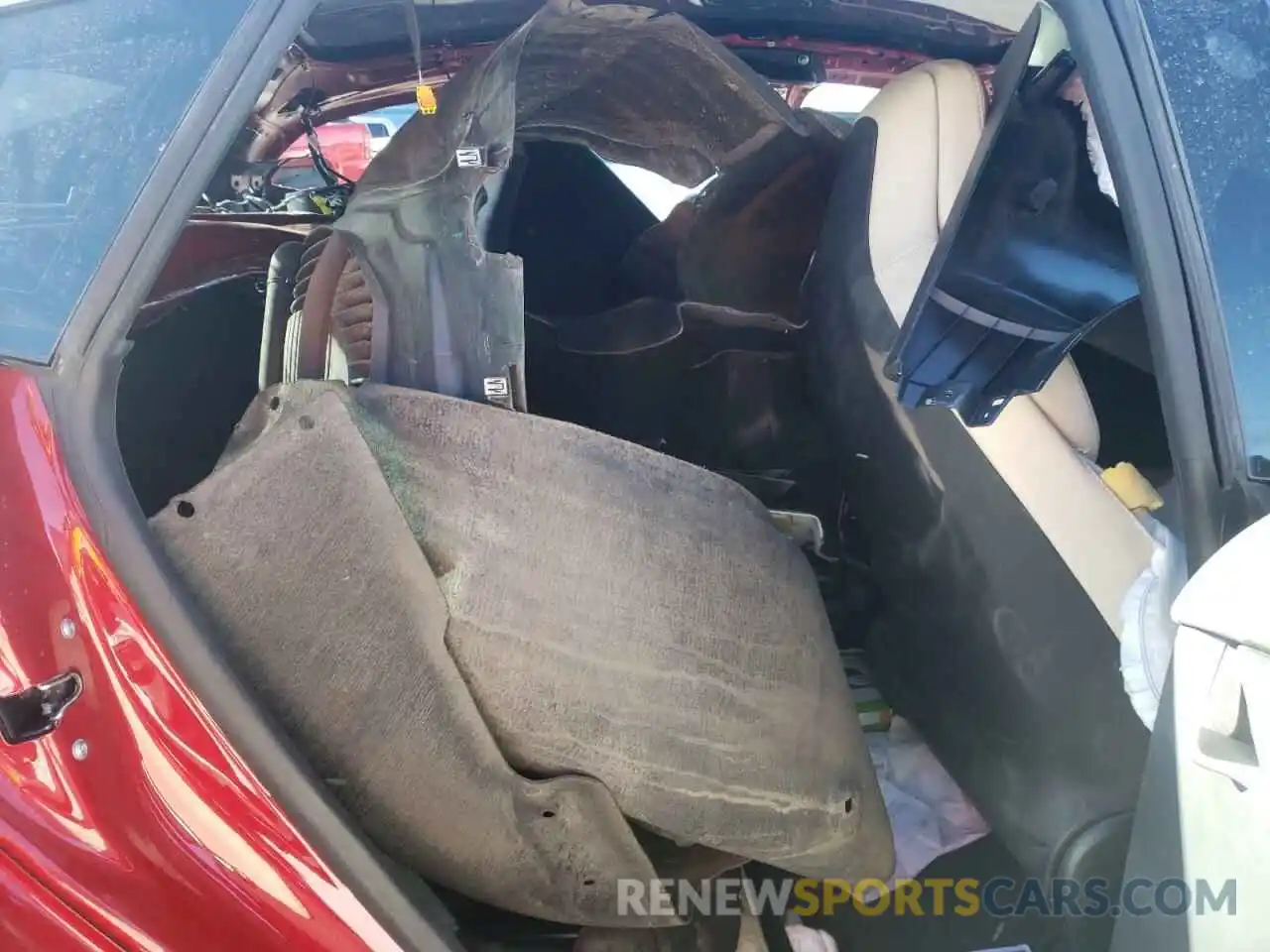 6 Photograph of a damaged car 5YJSA1E24KF337426 TESLA MODEL S 2019