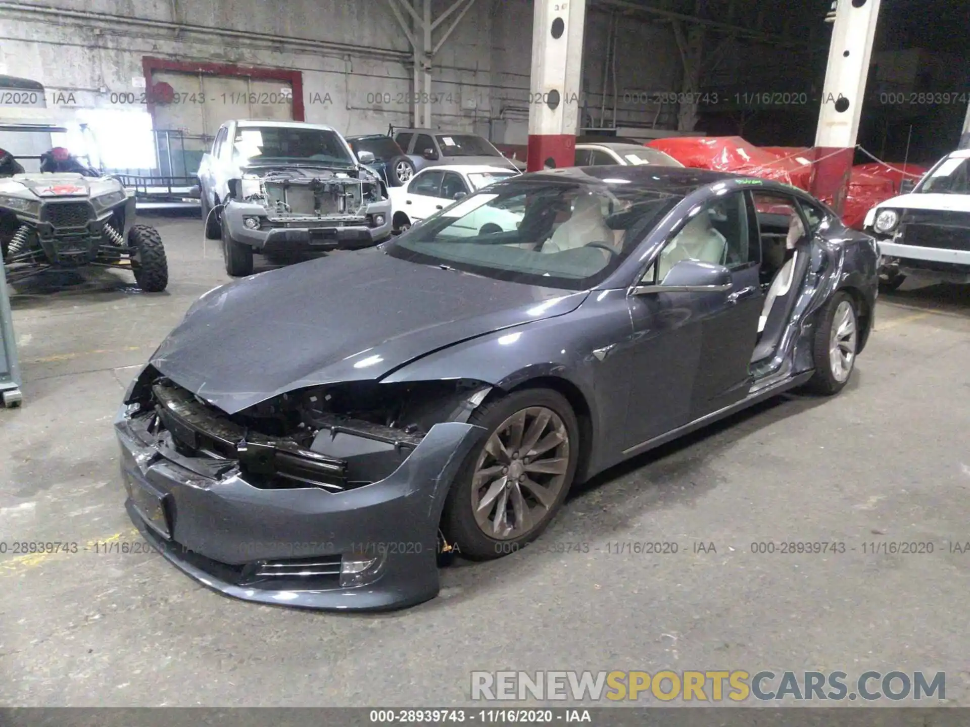 2 Photograph of a damaged car 5YJSA1E24KF348006 TESLA MODEL S 2019