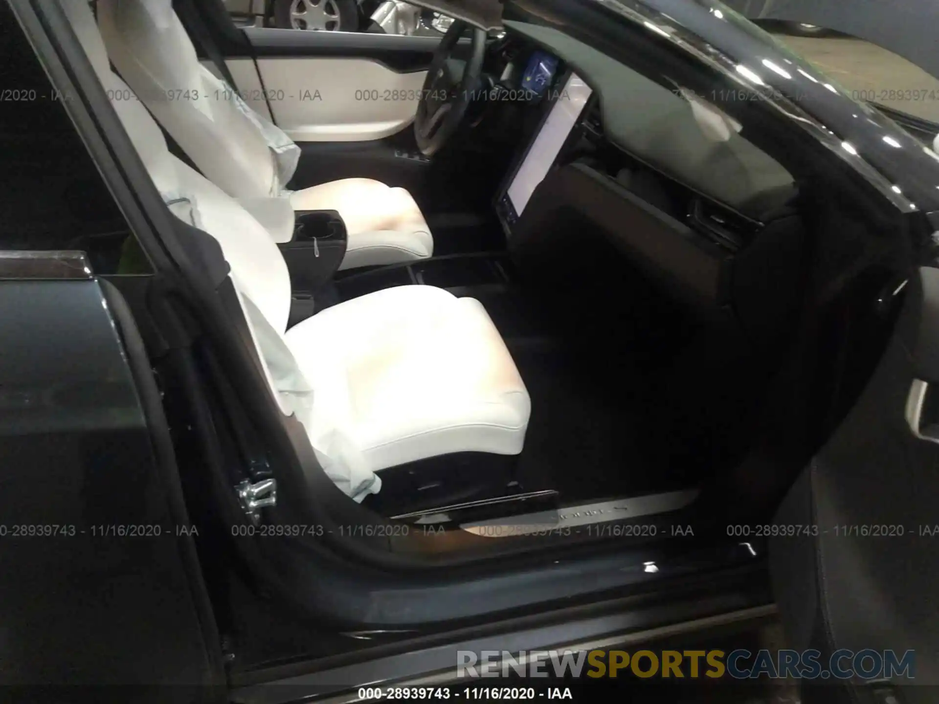 5 Photograph of a damaged car 5YJSA1E24KF348006 TESLA MODEL S 2019