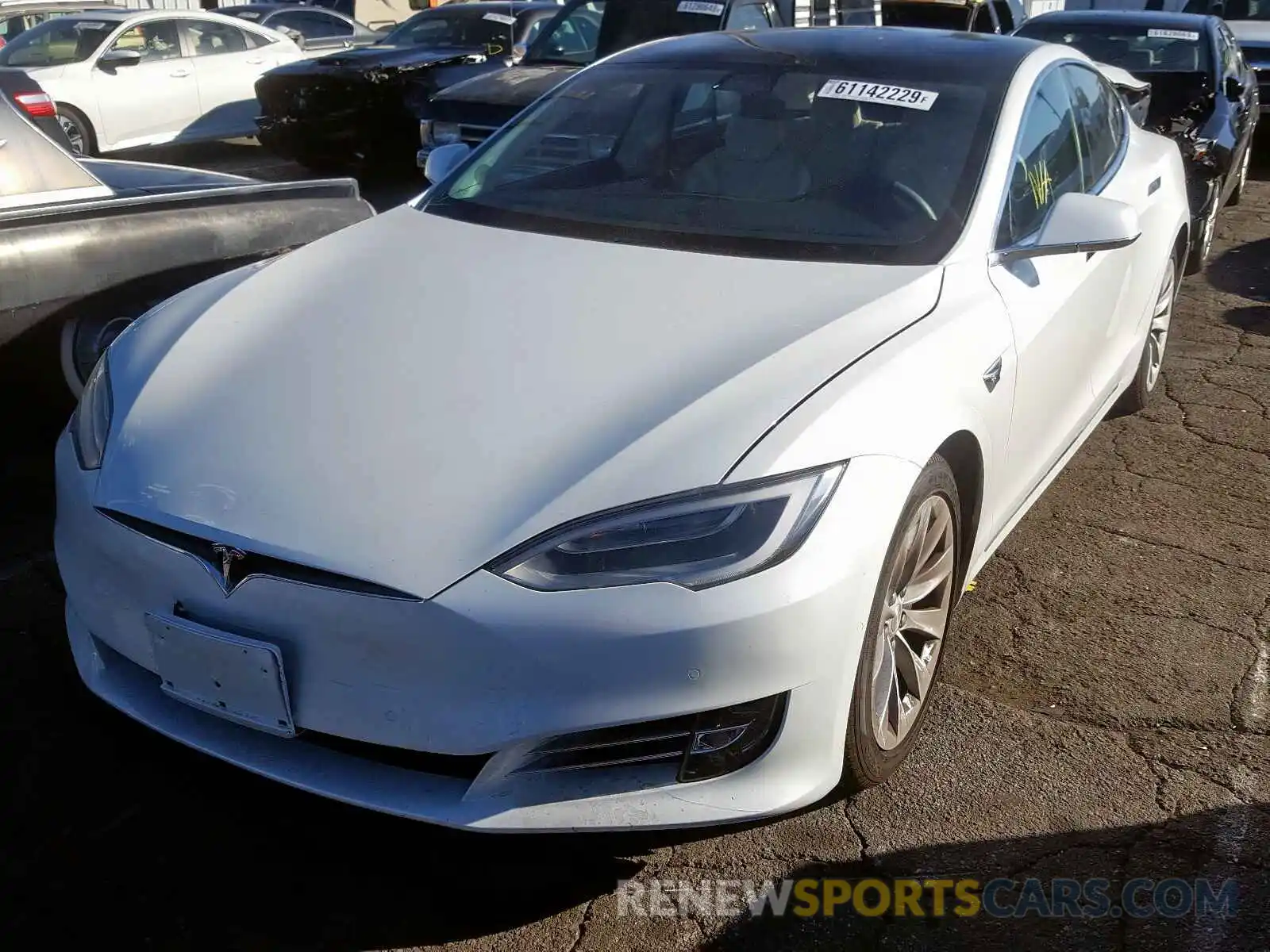 2 Photograph of a damaged car 5YJSA1E25KF302183 TESLA MODEL S 2019