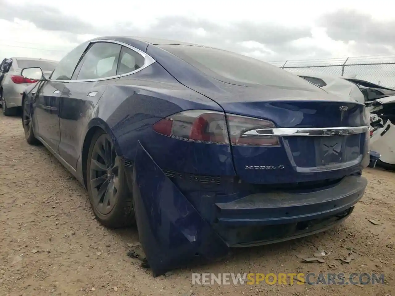 3 Photograph of a damaged car 5YJSA1E25KF306444 TESLA MODEL S 2019