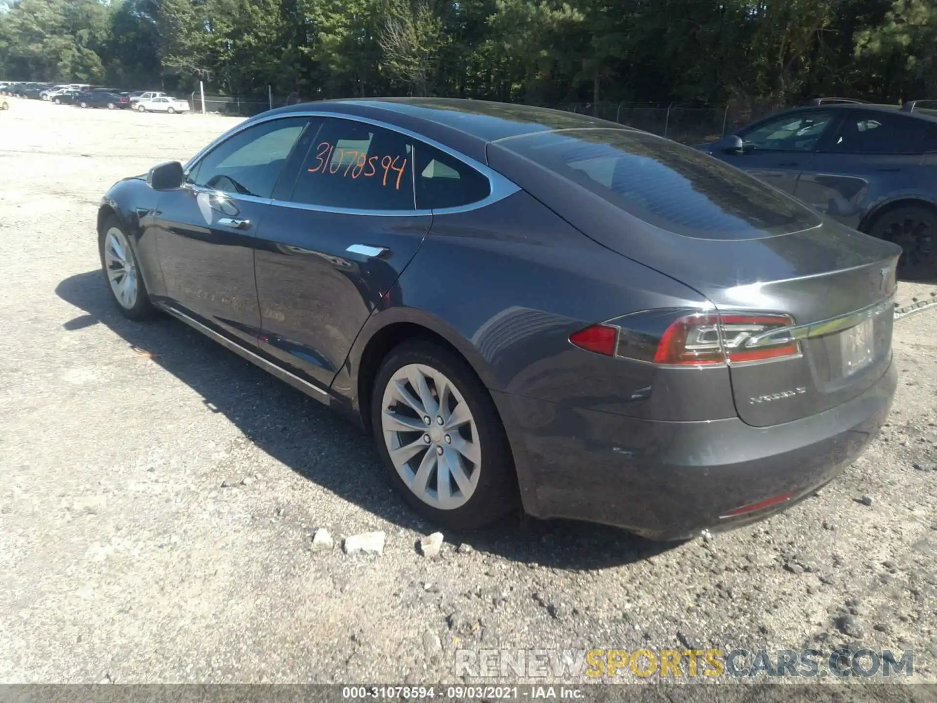 3 Фотография поврежденного автомобиля 5YJSA1E25KF307075 TESLA MODEL S 2019