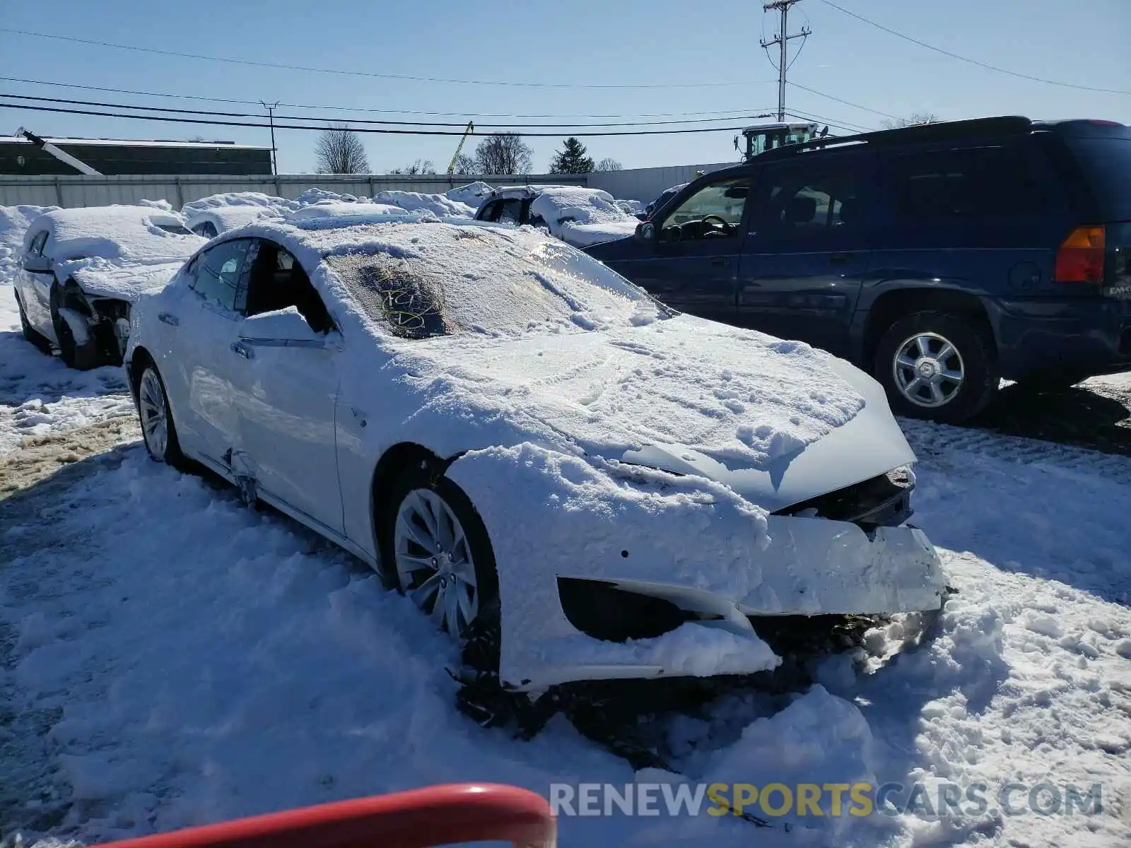 10 Photograph of a damaged car 5YJSA1E25KF334986 TESLA MODEL S 2019