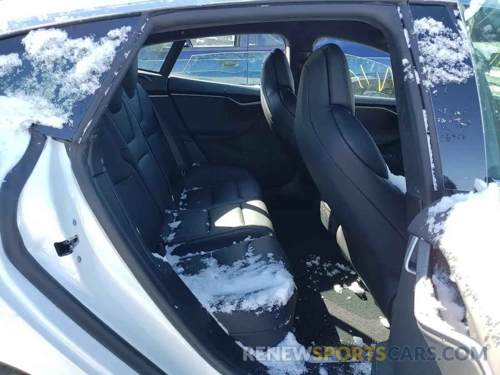 6 Photograph of a damaged car 5YJSA1E25KF334986 TESLA MODEL S 2019