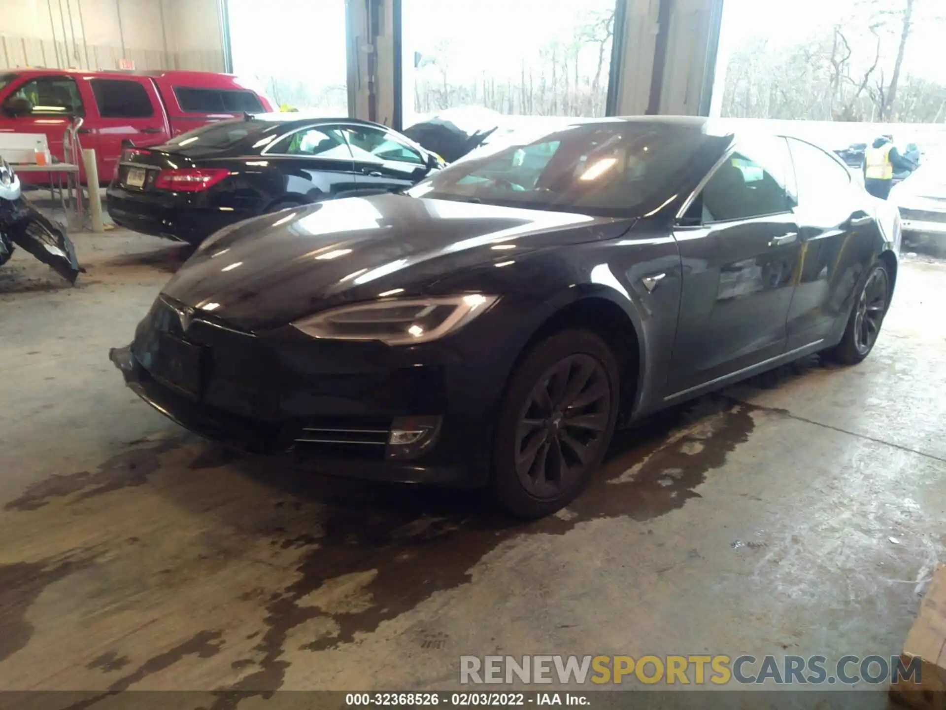 2 Photograph of a damaged car 5YJSA1E25KF339704 TESLA MODEL S 2019