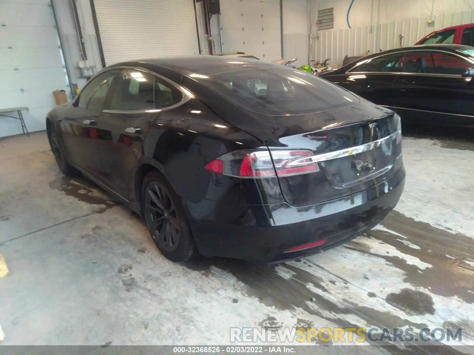 3 Photograph of a damaged car 5YJSA1E25KF339704 TESLA MODEL S 2019