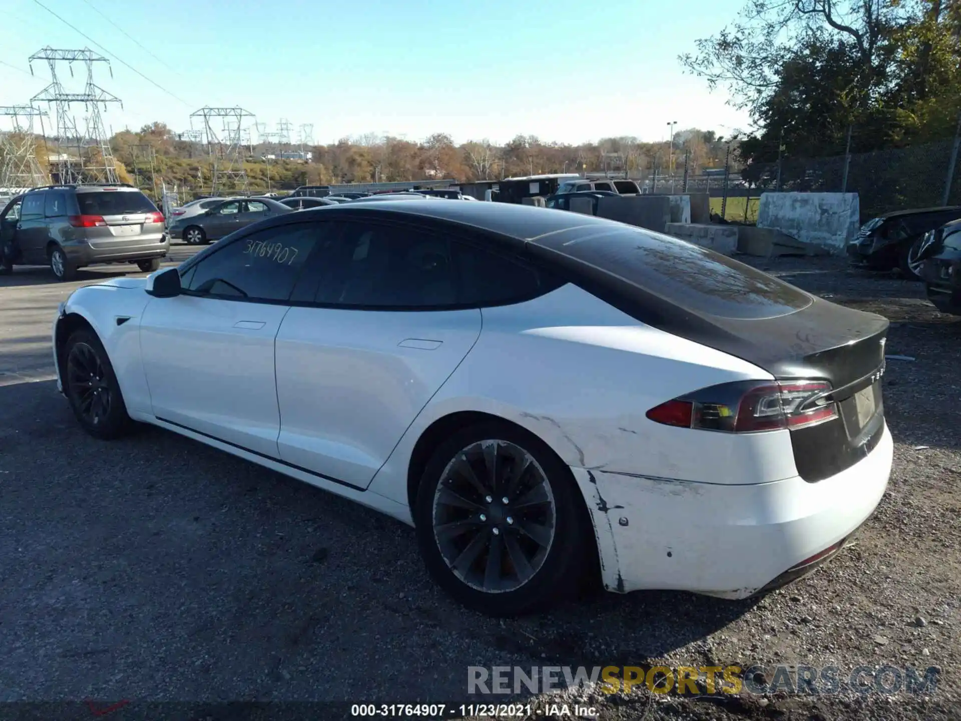 3 Photograph of a damaged car 5YJSA1E25KF345745 TESLA MODEL S 2019