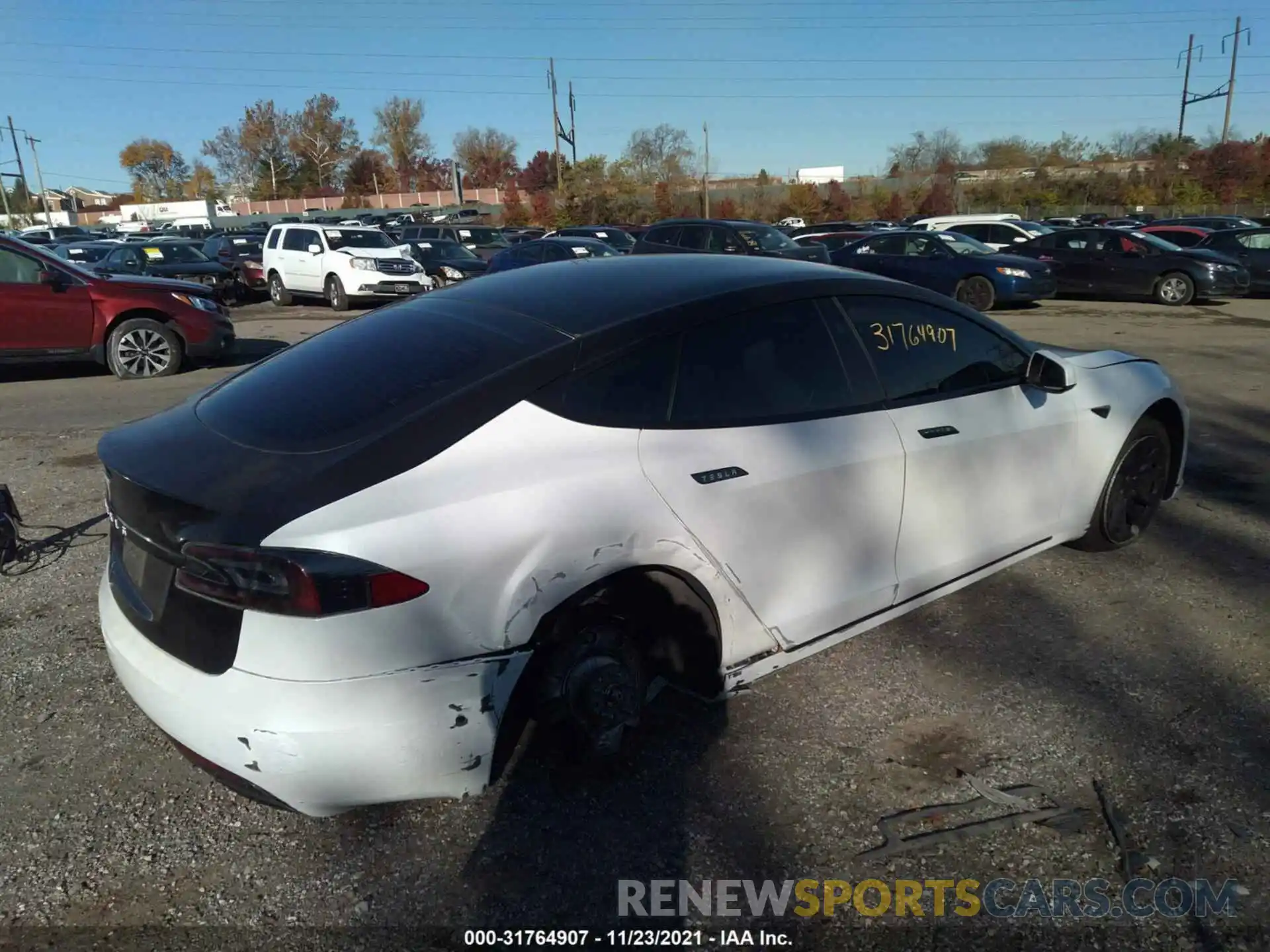 4 Photograph of a damaged car 5YJSA1E25KF345745 TESLA MODEL S 2019