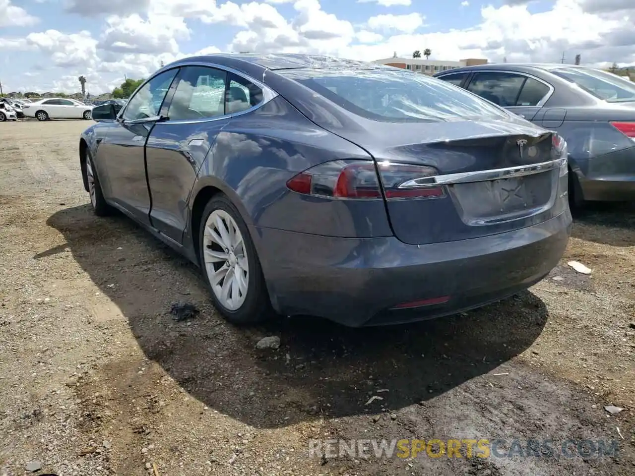 3 Photograph of a damaged car 5YJSA1E25KF348452 TESLA MODEL S 2019