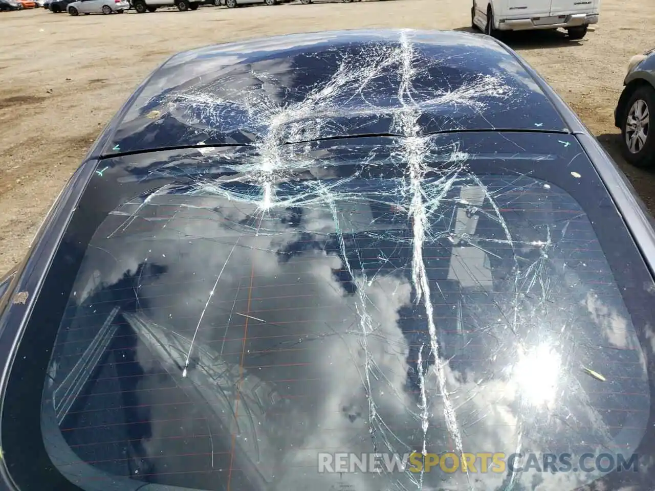 9 Photograph of a damaged car 5YJSA1E25KF348452 TESLA MODEL S 2019