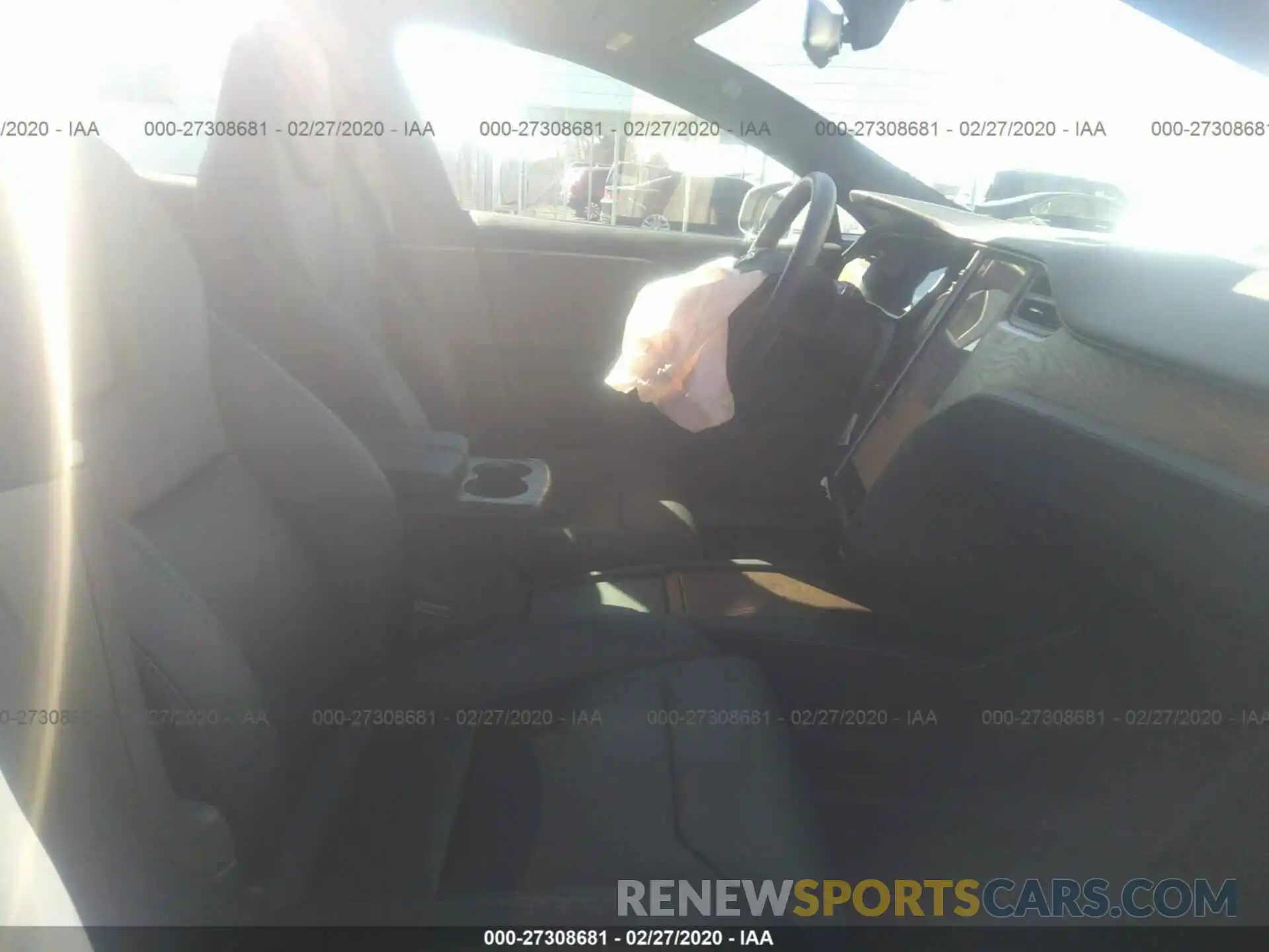 5 Photograph of a damaged car 5YJSA1E26KF337170 TESLA MODEL S 2019