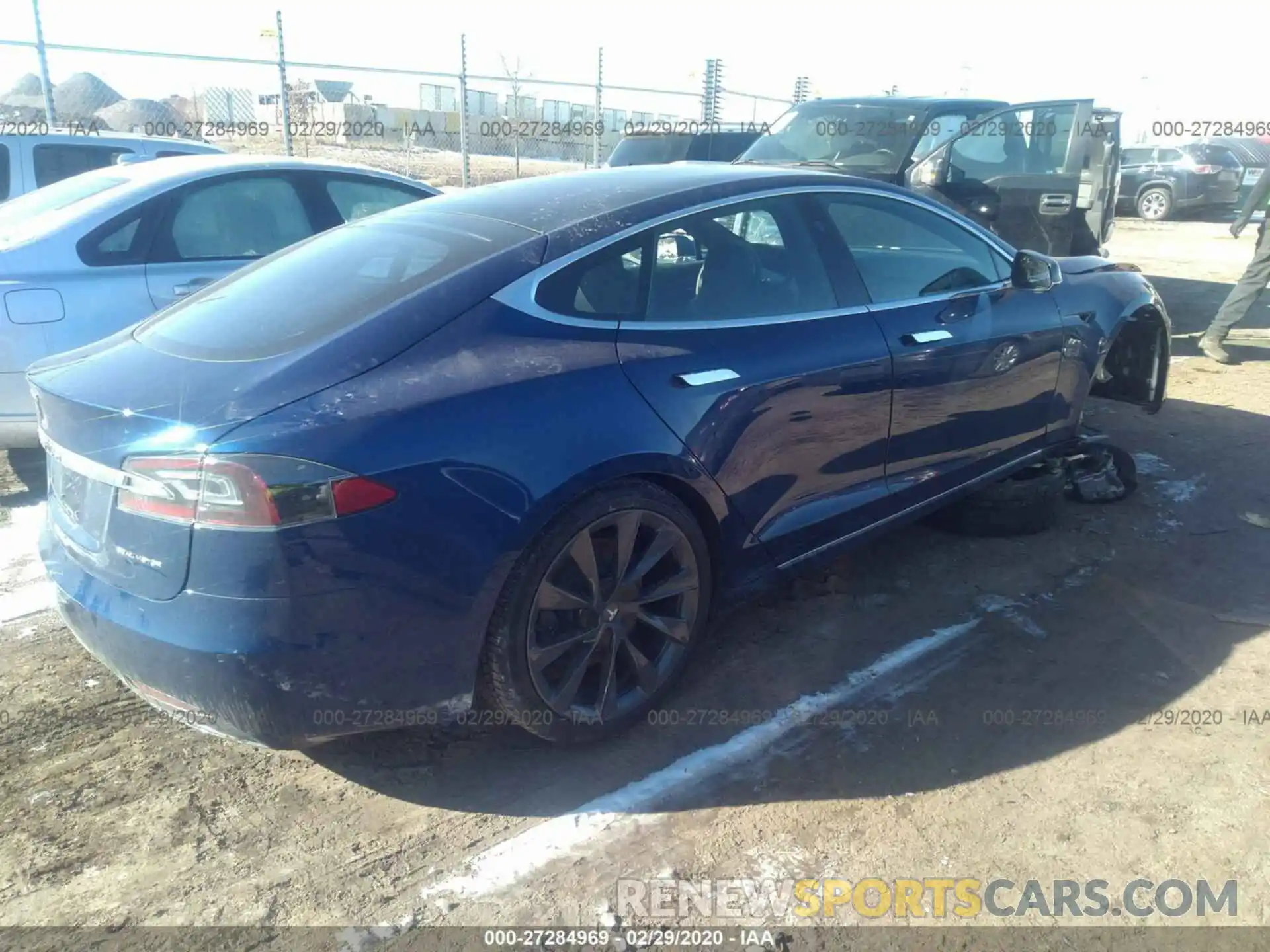 4 Фотография поврежденного автомобиля 5YJSA1E26KF339520 TESLA MODEL S 2019