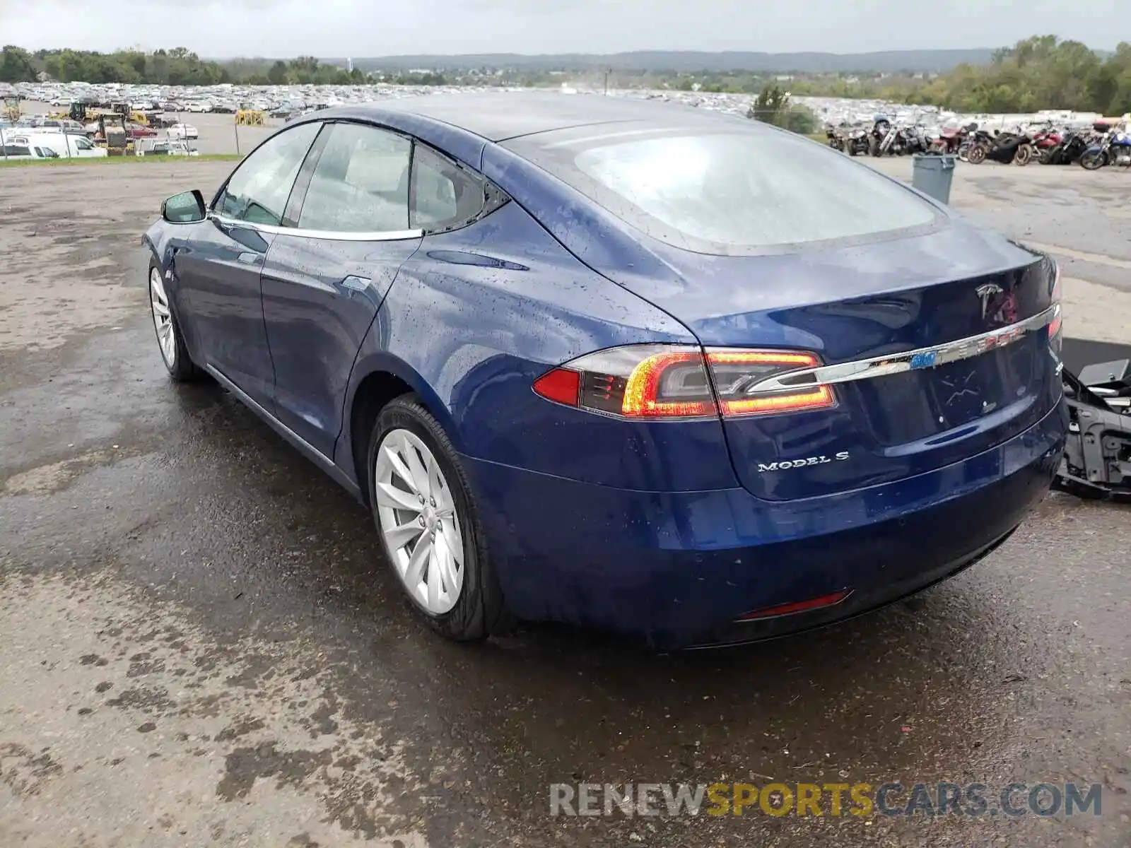 3 Photograph of a damaged car 5YJSA1E27KF305148 TESLA MODEL S 2019