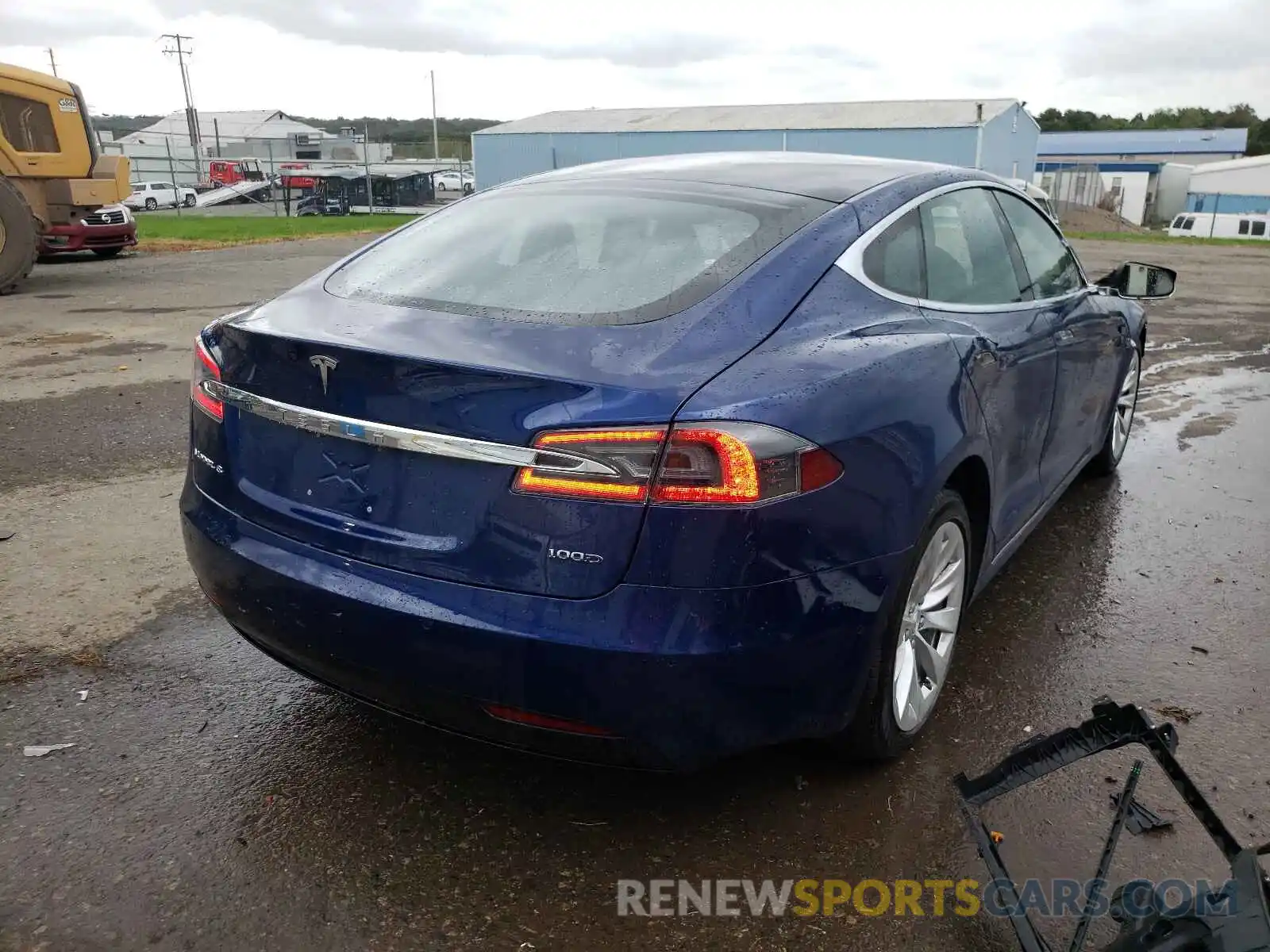 4 Photograph of a damaged car 5YJSA1E27KF305148 TESLA MODEL S 2019