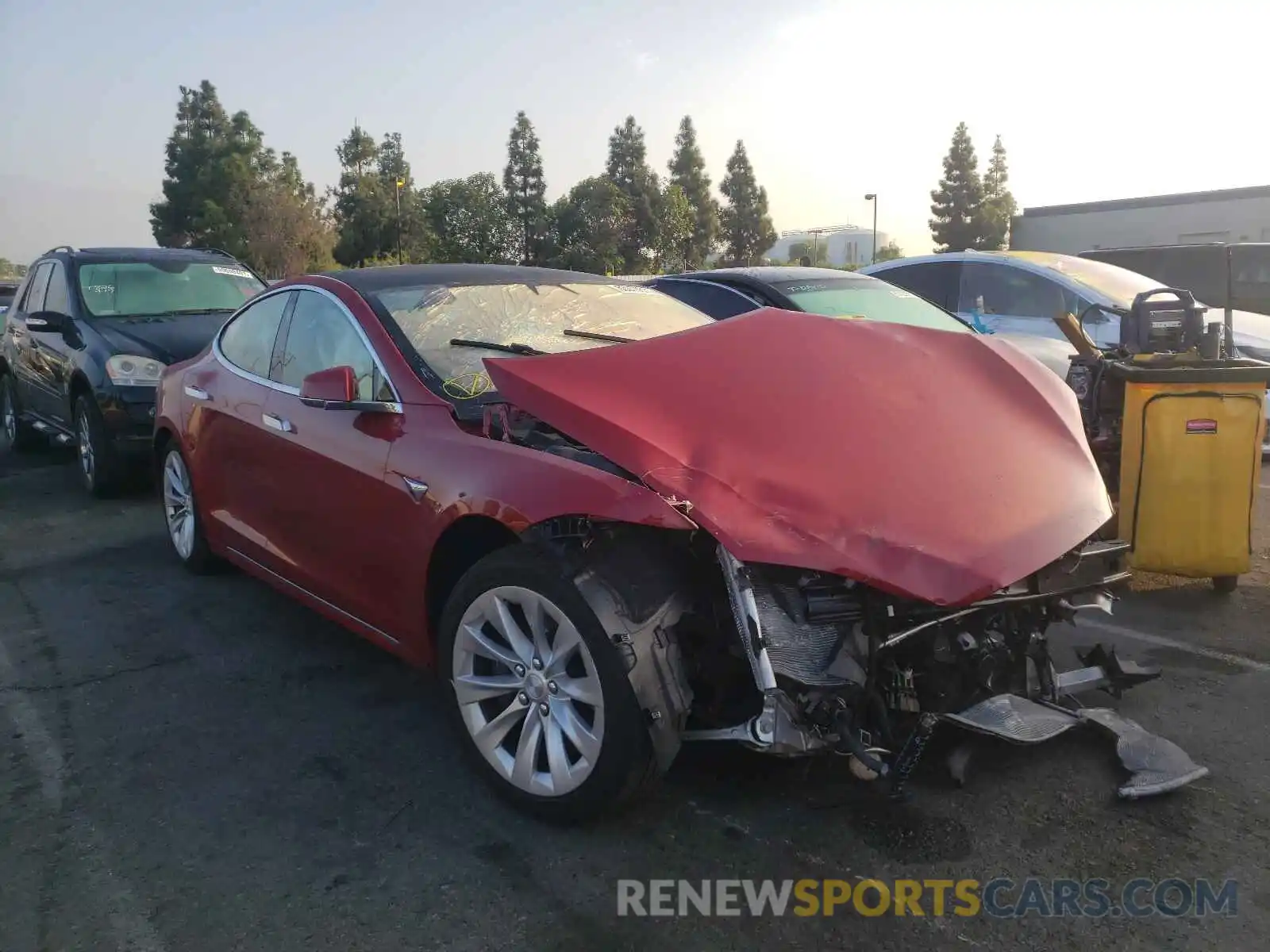 1 Photograph of a damaged car 5YJSA1E27KF348274 TESLA MODEL S 2019