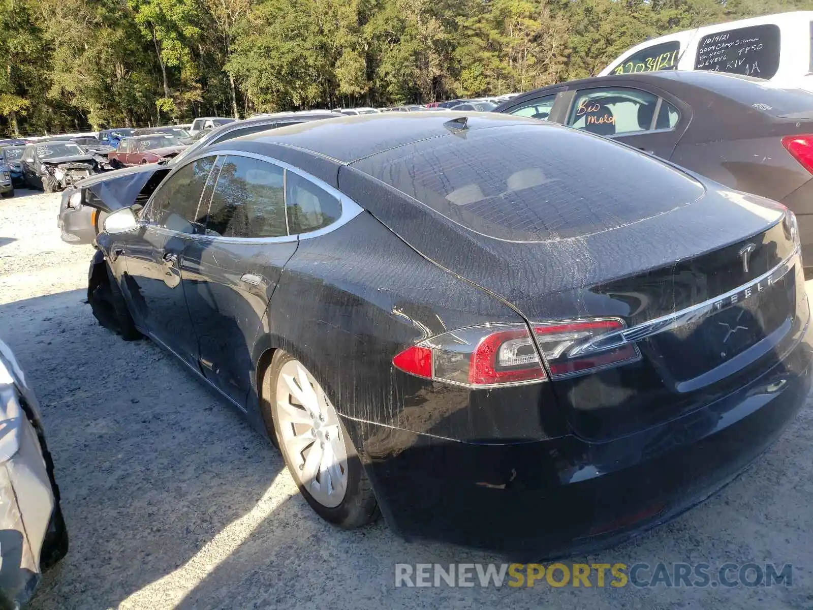 3 Photograph of a damaged car 5YJSA1E28KF335078 TESLA MODEL S 2019