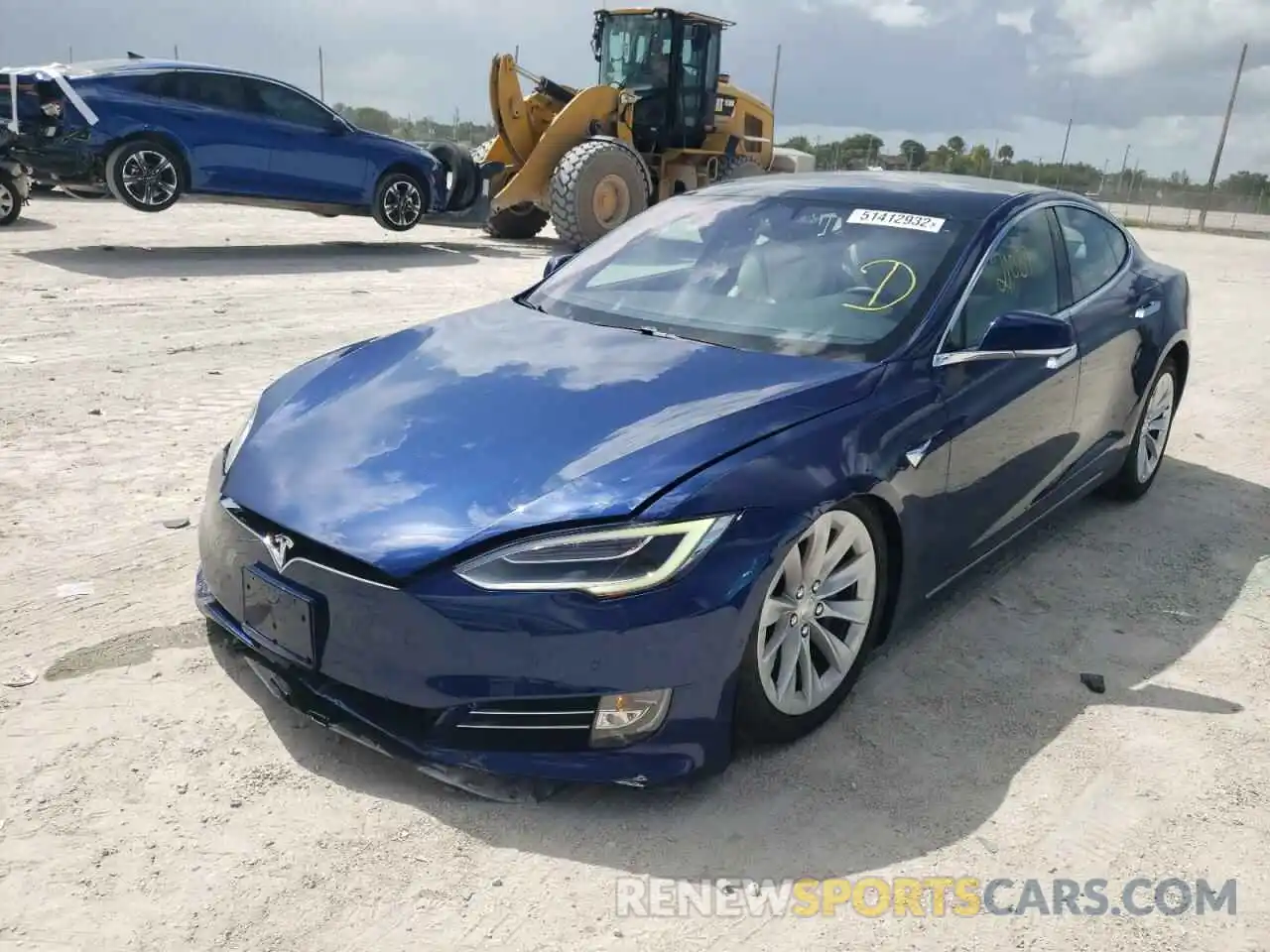 2 Photograph of a damaged car 5YJSA1E28KF335419 TESLA MODEL S 2019