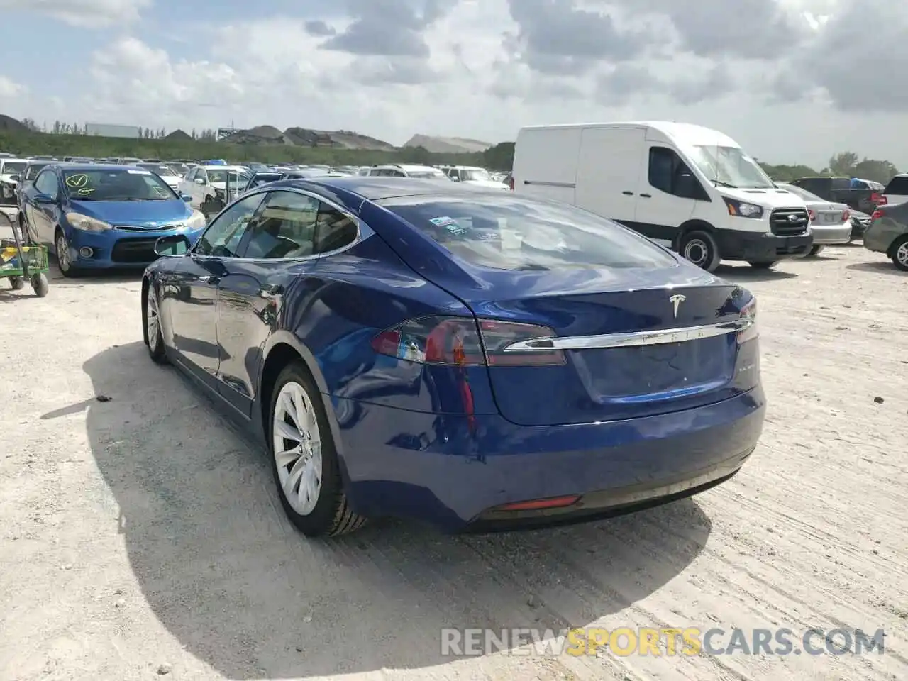 3 Photograph of a damaged car 5YJSA1E28KF335419 TESLA MODEL S 2019