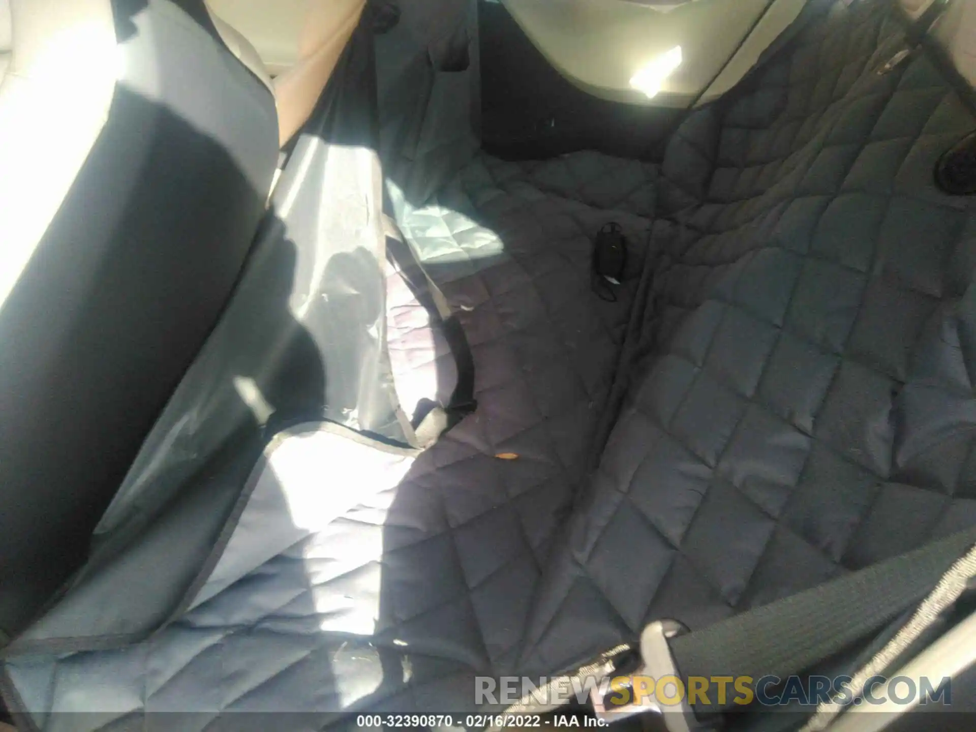 8 Photograph of a damaged car 5YJSA1E28KF335873 TESLA MODEL S 2019