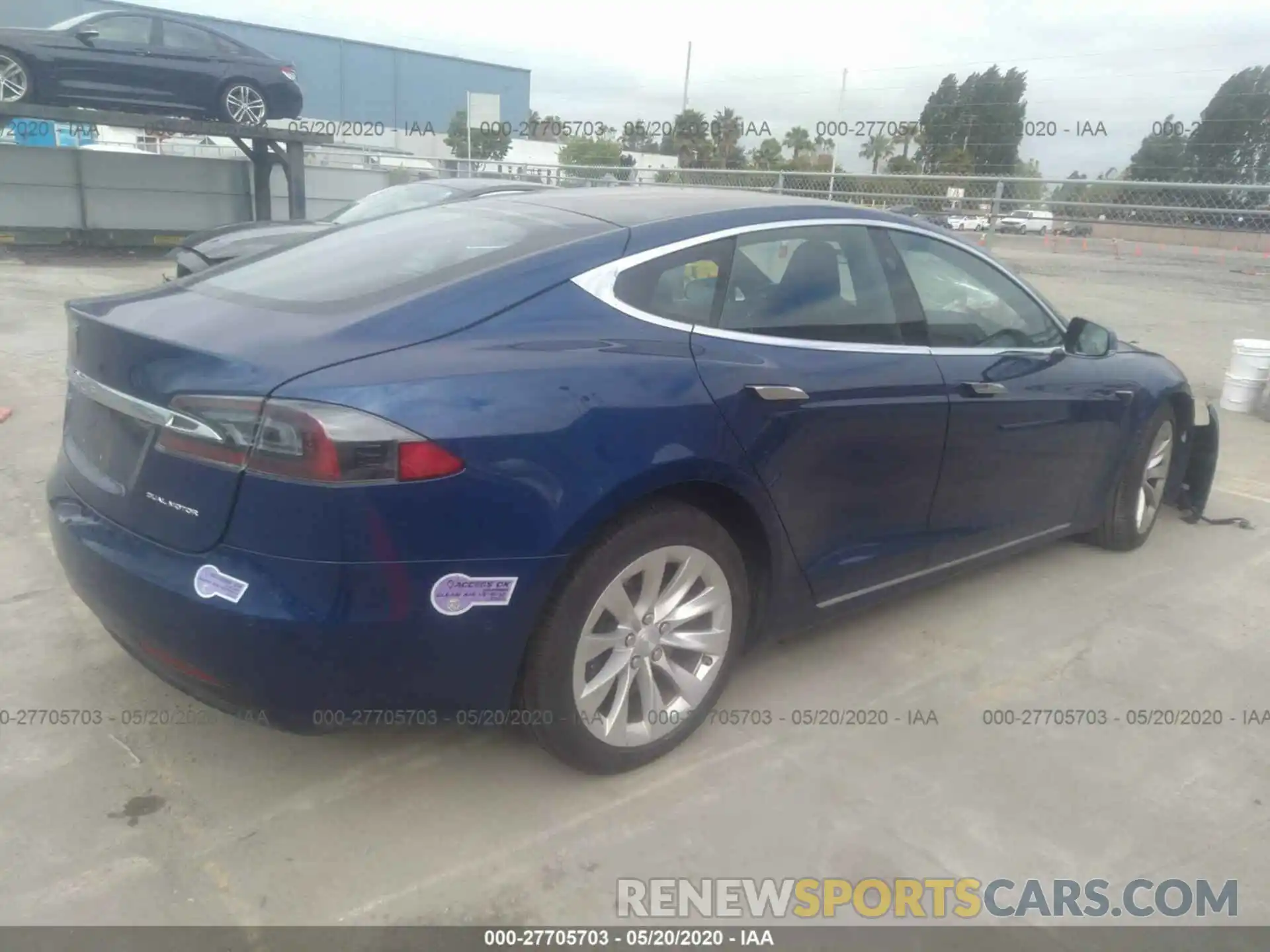 4 Photograph of a damaged car 5YJSA1E28KF339549 TESLA MODEL S 2019