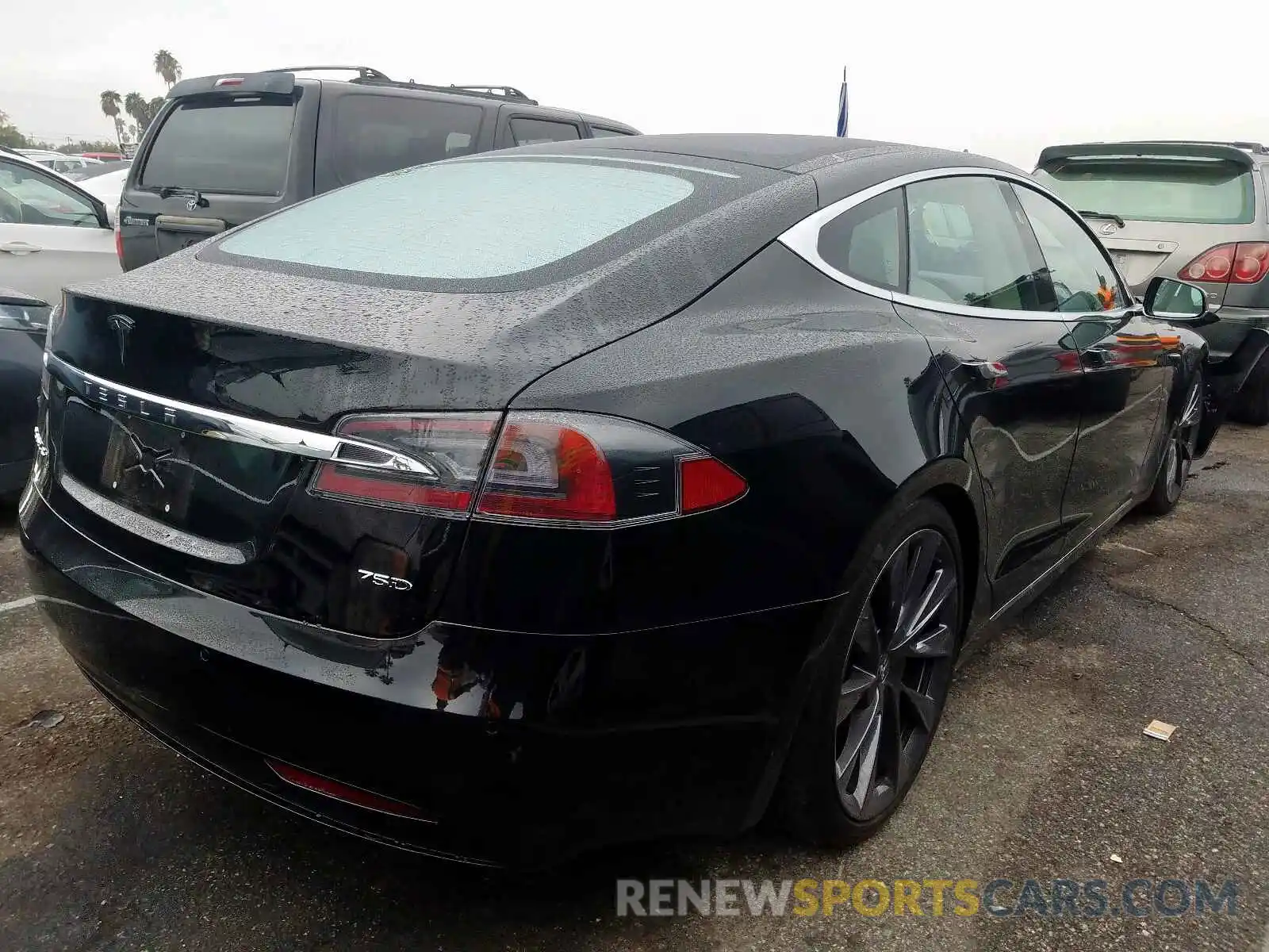 4 Photograph of a damaged car 5YJSA1E29KF299868 TESLA MODEL S 2019