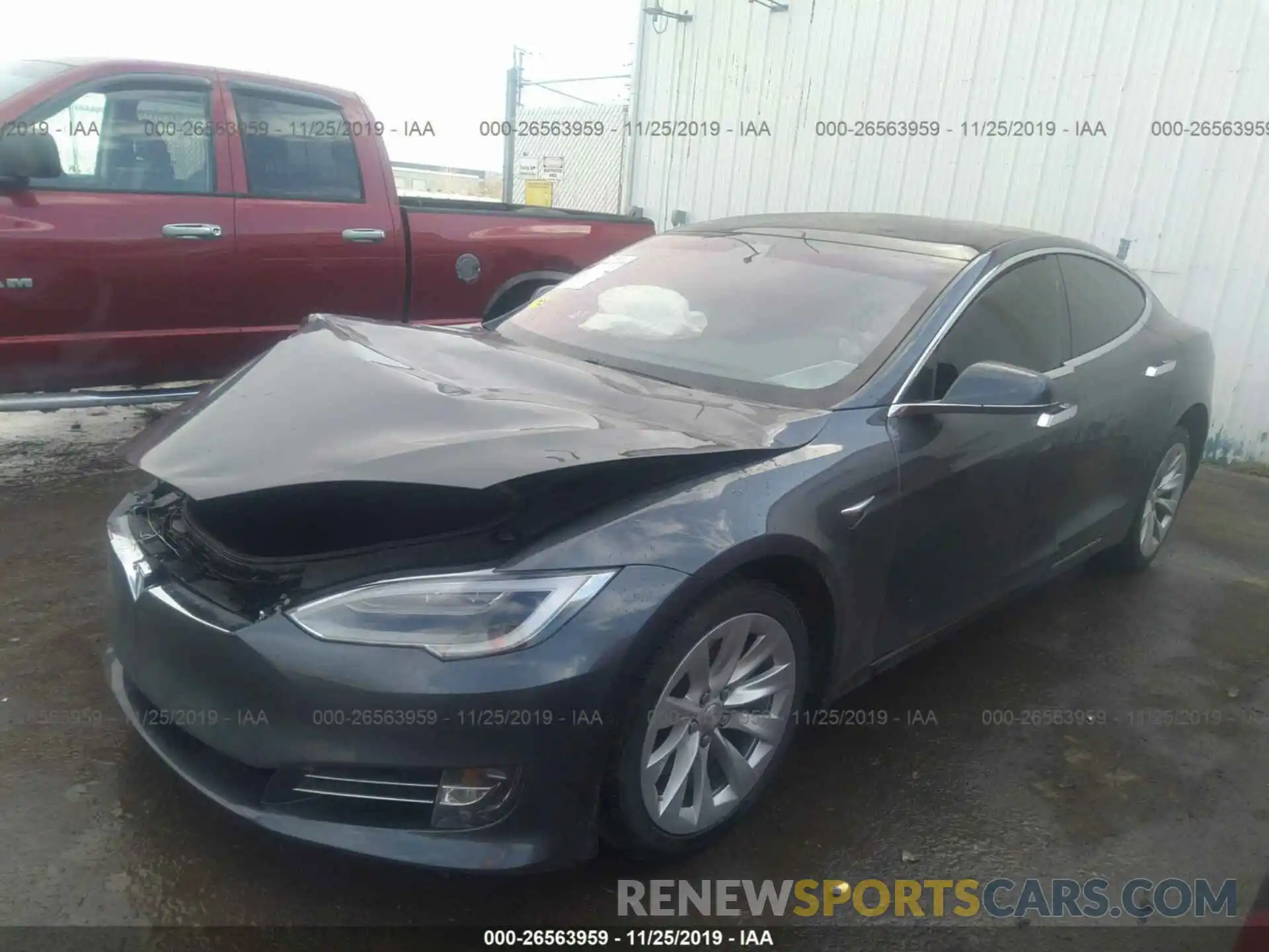 2 Photograph of a damaged car 5YJSA1E29KF305099 TESLA MODEL S 2019