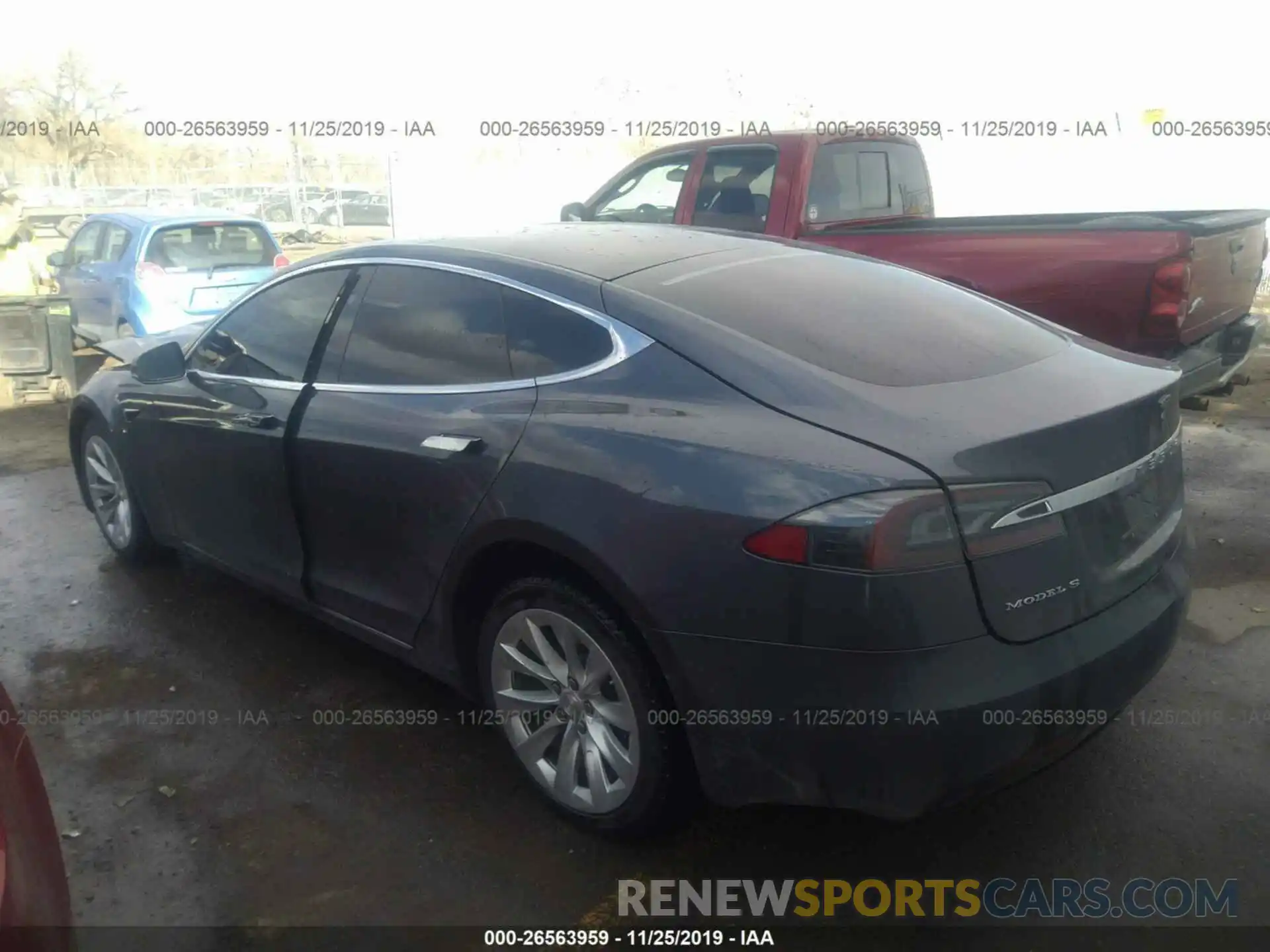 3 Photograph of a damaged car 5YJSA1E29KF305099 TESLA MODEL S 2019