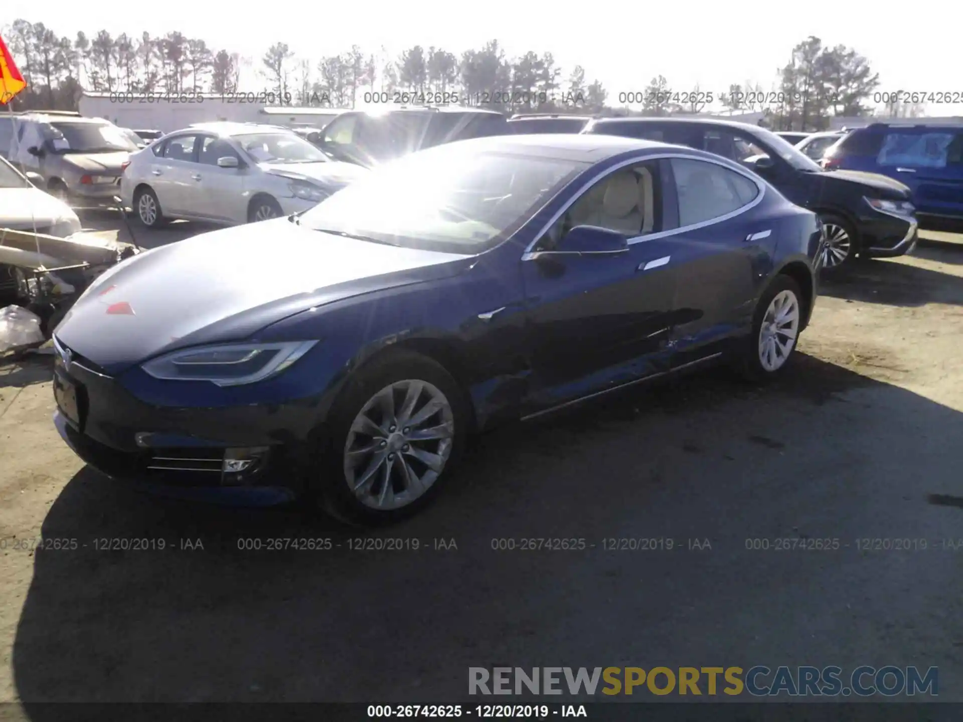 2 Photograph of a damaged car 5YJSA1E29KF305135 TESLA MODEL S 2019