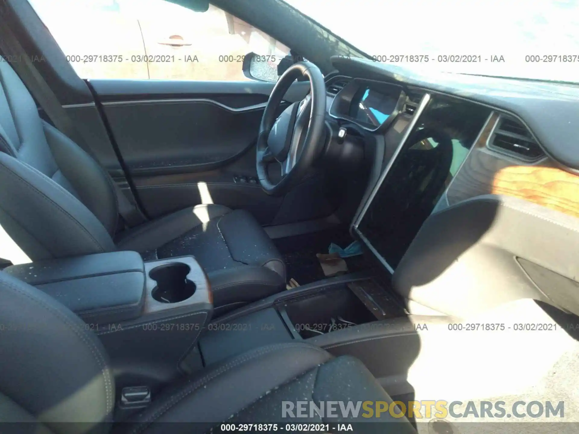 5 Photograph of a damaged car 5YJSA1E29KF331072 TESLA MODEL S 2019