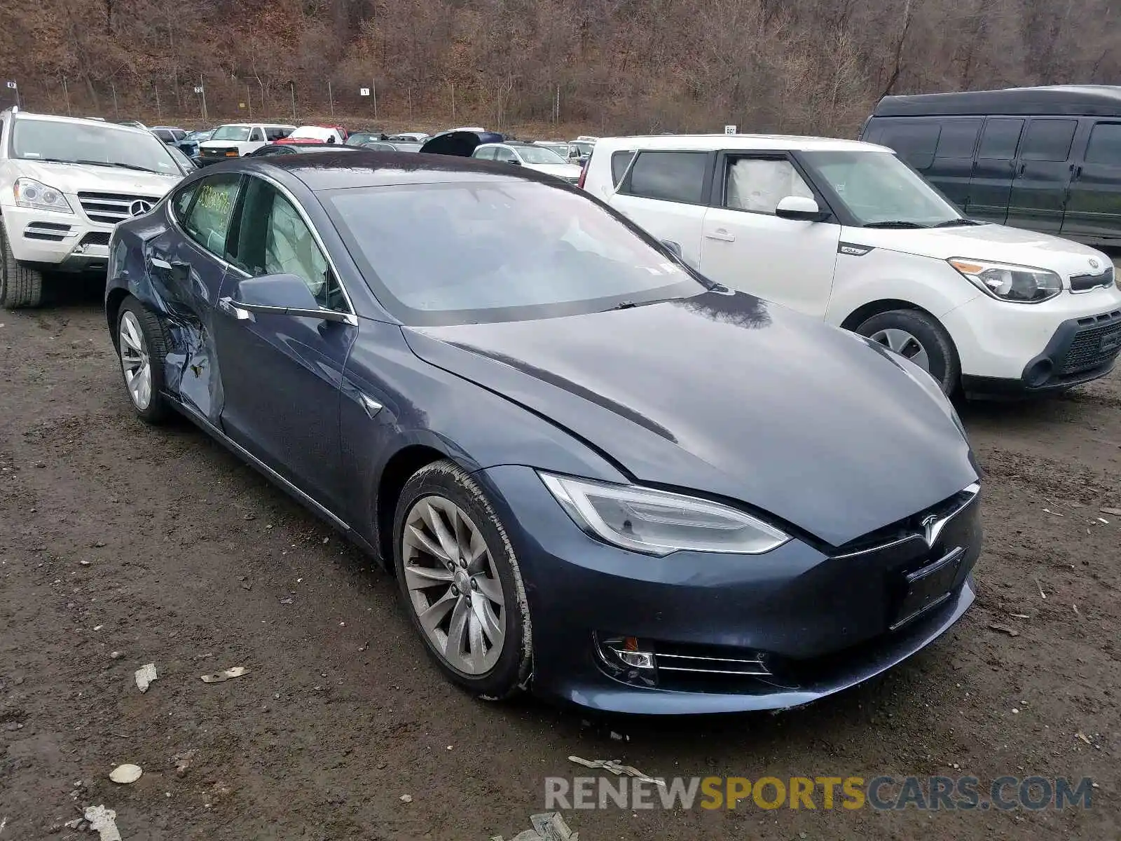 1 Photograph of a damaged car 5YJSA1E29KF336840 TESLA MODEL S 2019