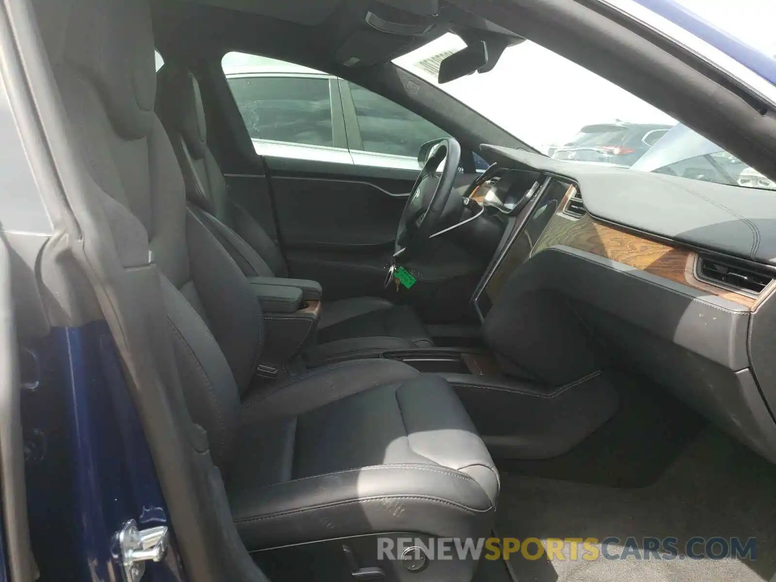 5 Photograph of a damaged car 5YJSA1E29KF336997 TESLA MODEL S 2019