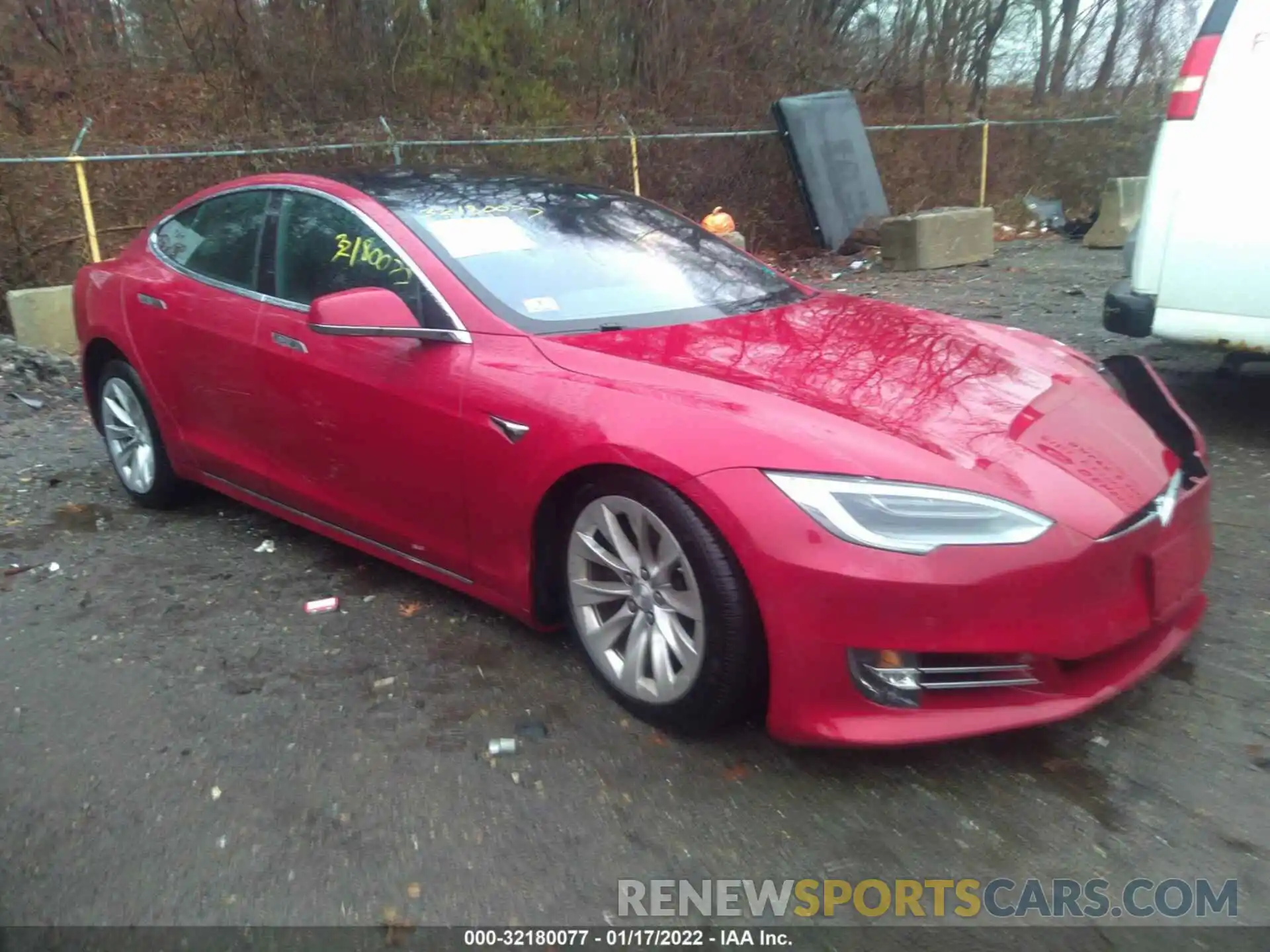 1 Photograph of a damaged car 5YJSA1E29KF337700 TESLA MODEL S 2019