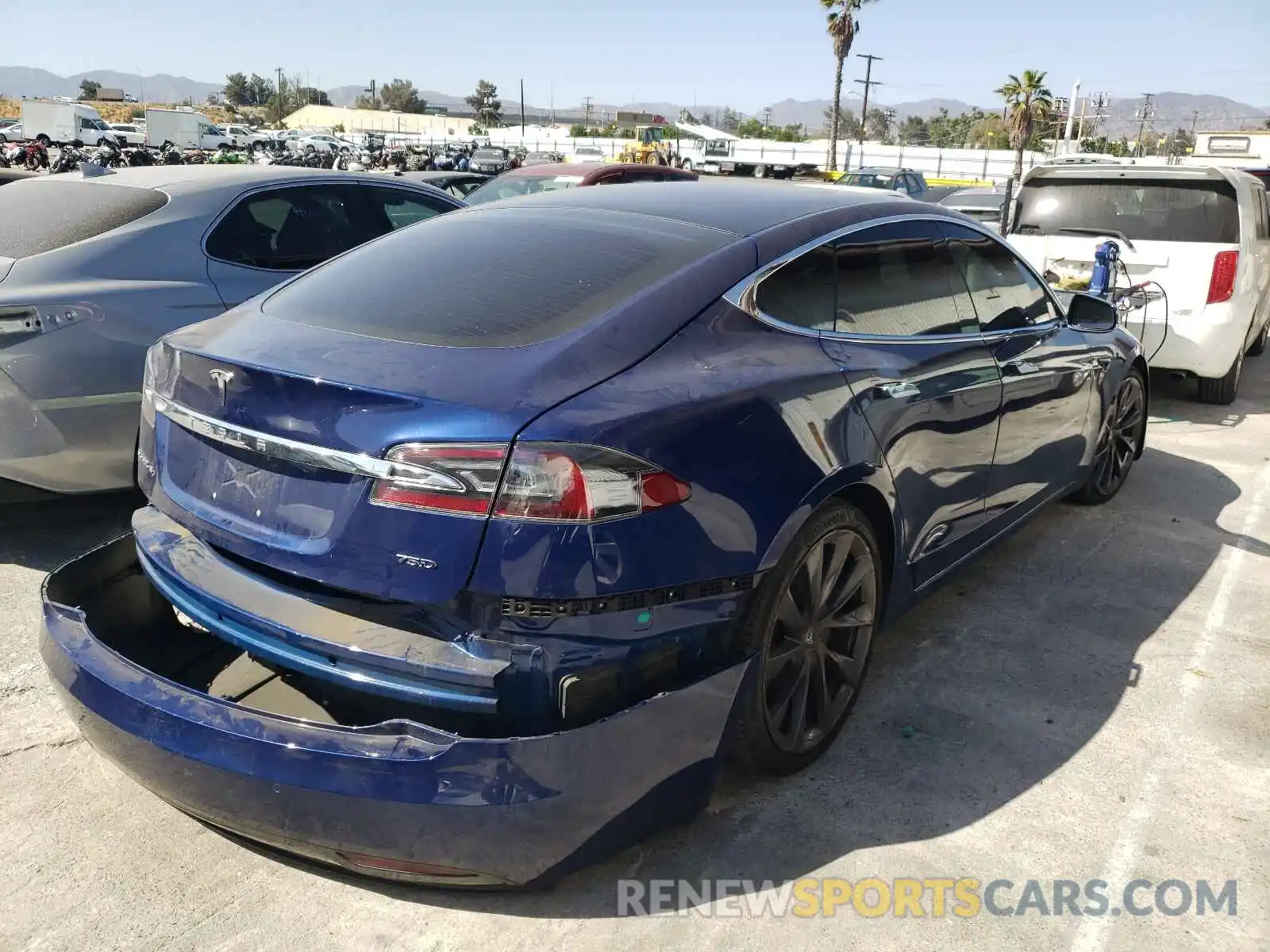 4 Photograph of a damaged car 5YJSA1E2XKF302180 TESLA MODEL S 2019