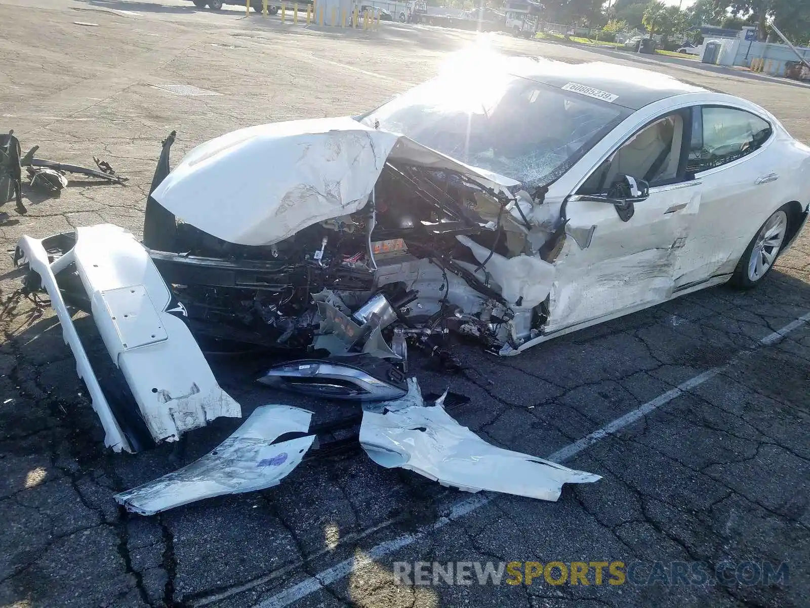 10 Photograph of a damaged car 5YJSA1E2XKF308240 TESLA MODEL S 2019