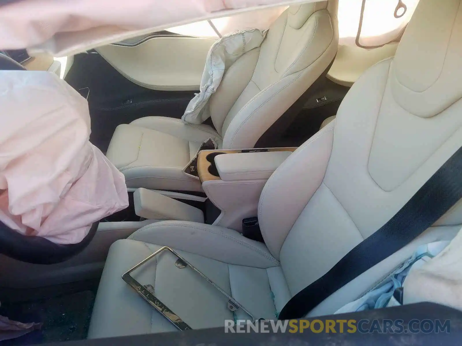 5 Photograph of a damaged car 5YJSA1E2XKF308240 TESLA MODEL S 2019