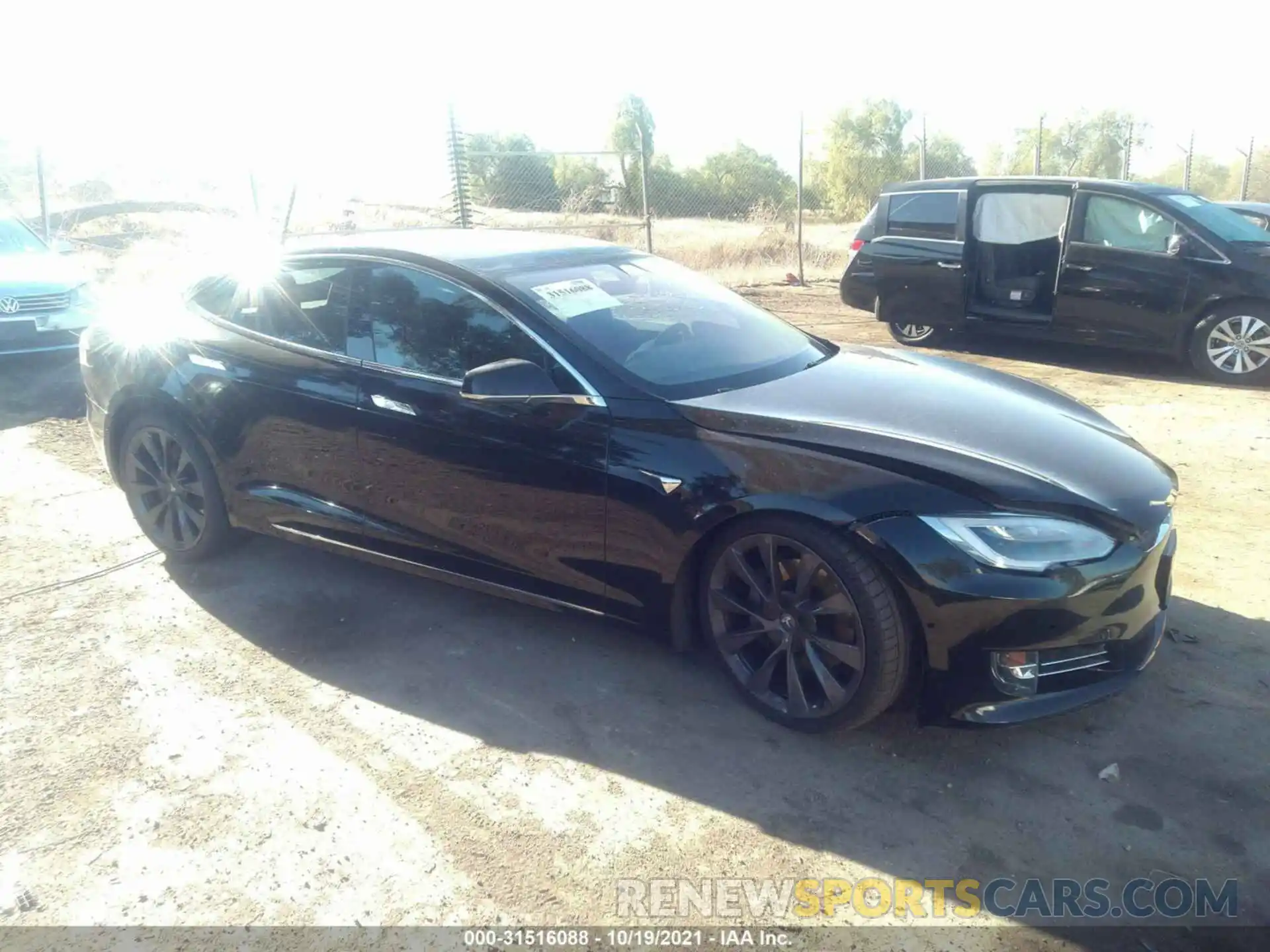 1 Photograph of a damaged car 5YJSA1E2XKF308884 TESLA MODEL S 2019