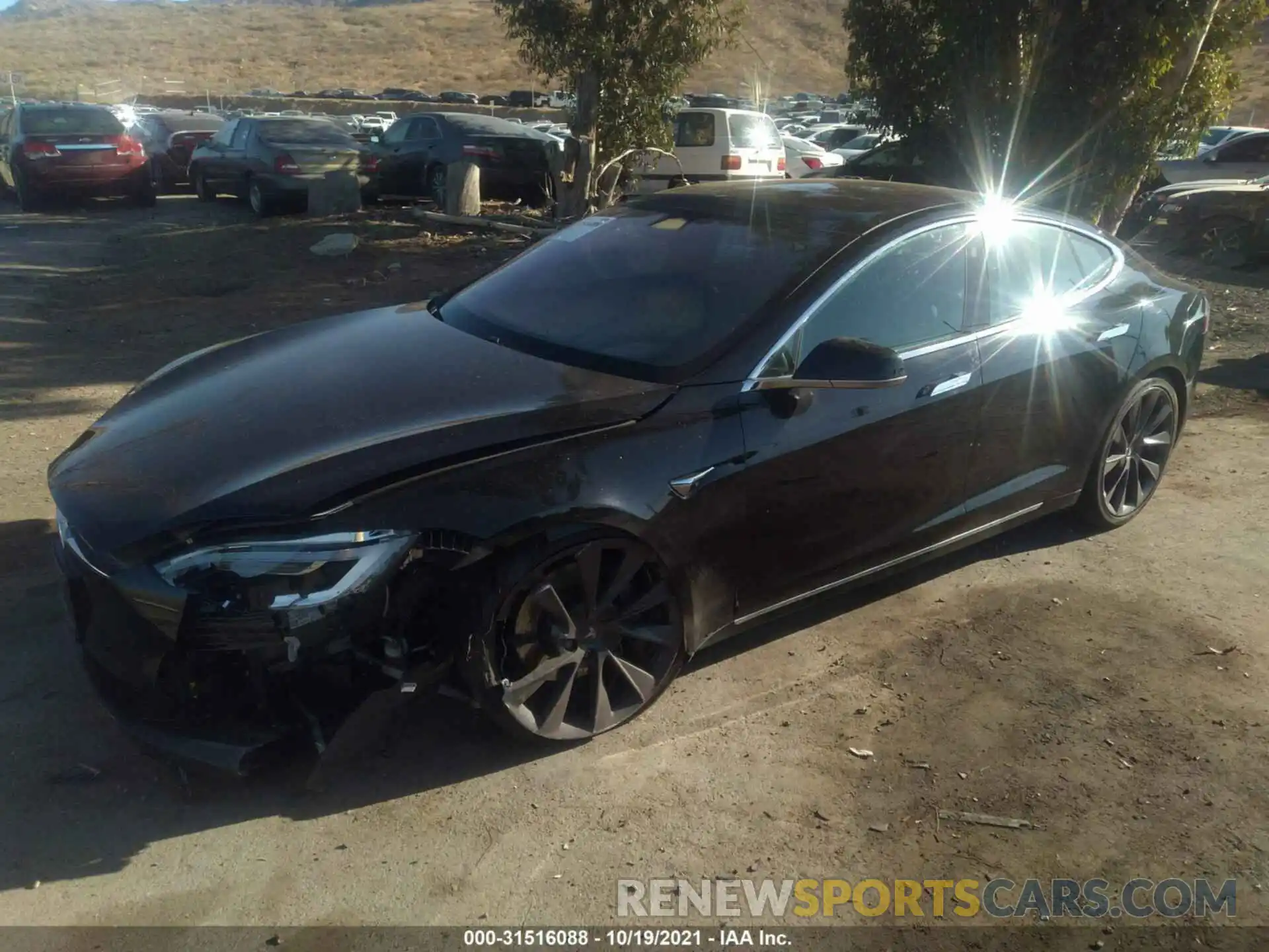 2 Photograph of a damaged car 5YJSA1E2XKF308884 TESLA MODEL S 2019