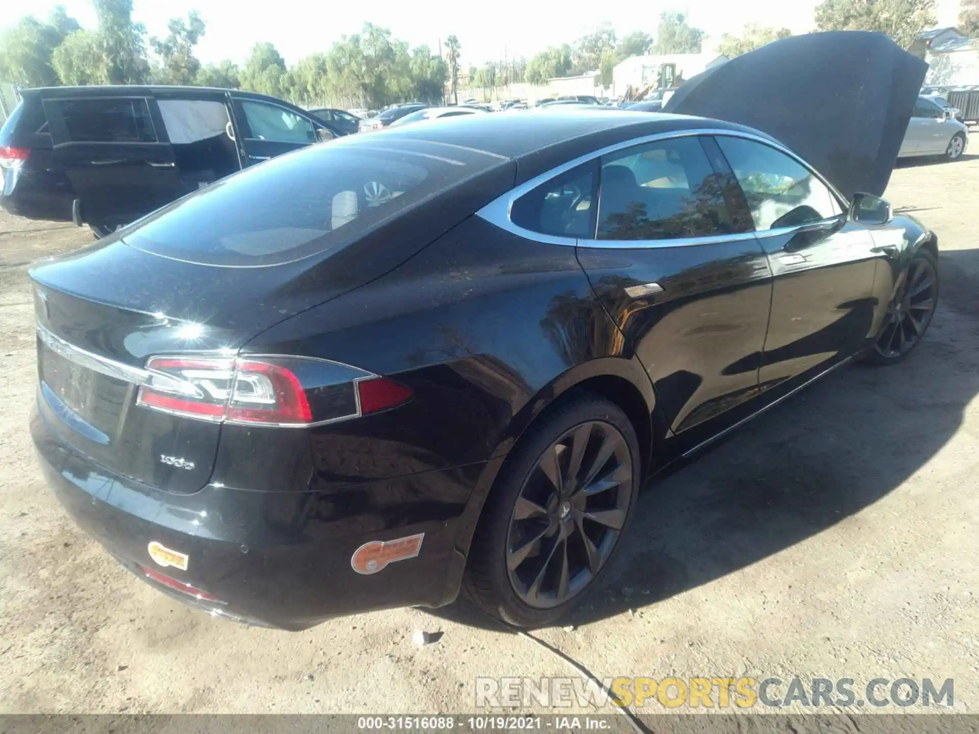 4 Photograph of a damaged car 5YJSA1E2XKF308884 TESLA MODEL S 2019