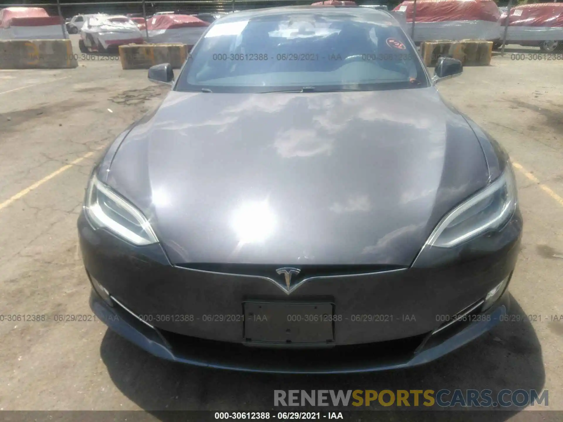 10 Photograph of a damaged car 5YJSA1E2XKF312756 TESLA MODEL S 2019