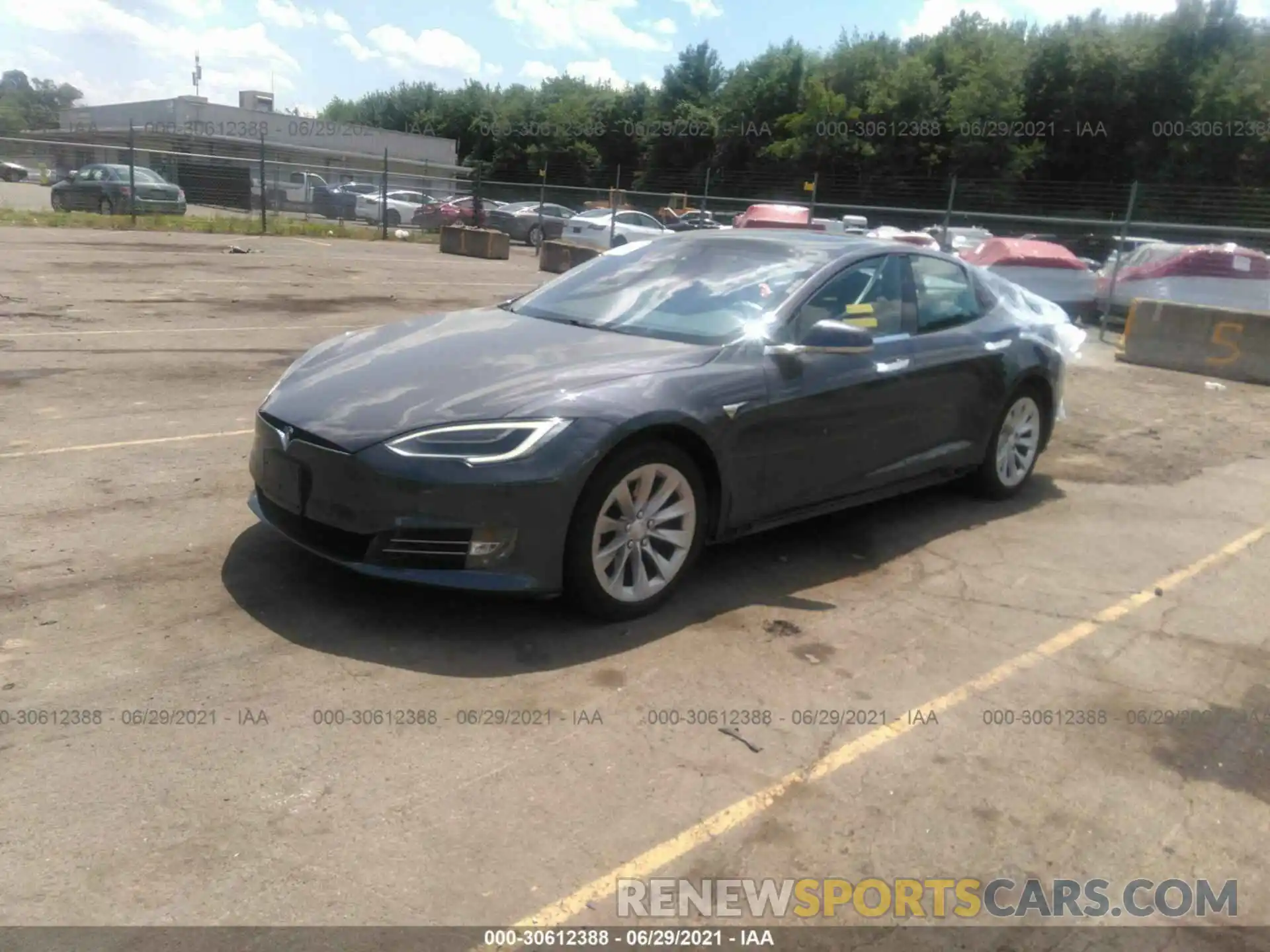 2 Photograph of a damaged car 5YJSA1E2XKF312756 TESLA MODEL S 2019