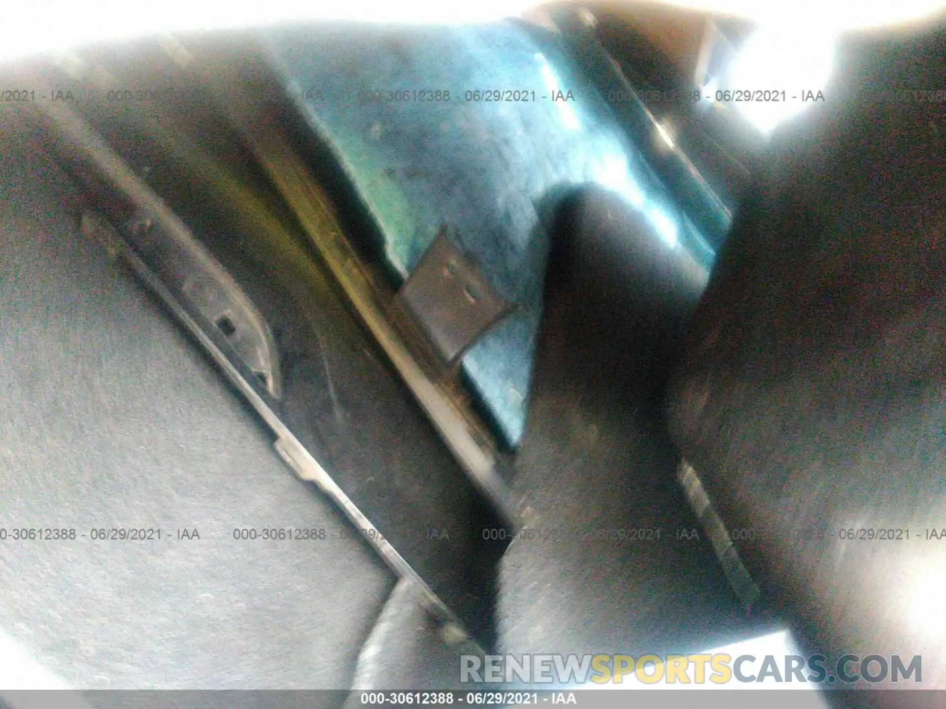 8 Photograph of a damaged car 5YJSA1E2XKF312756 TESLA MODEL S 2019