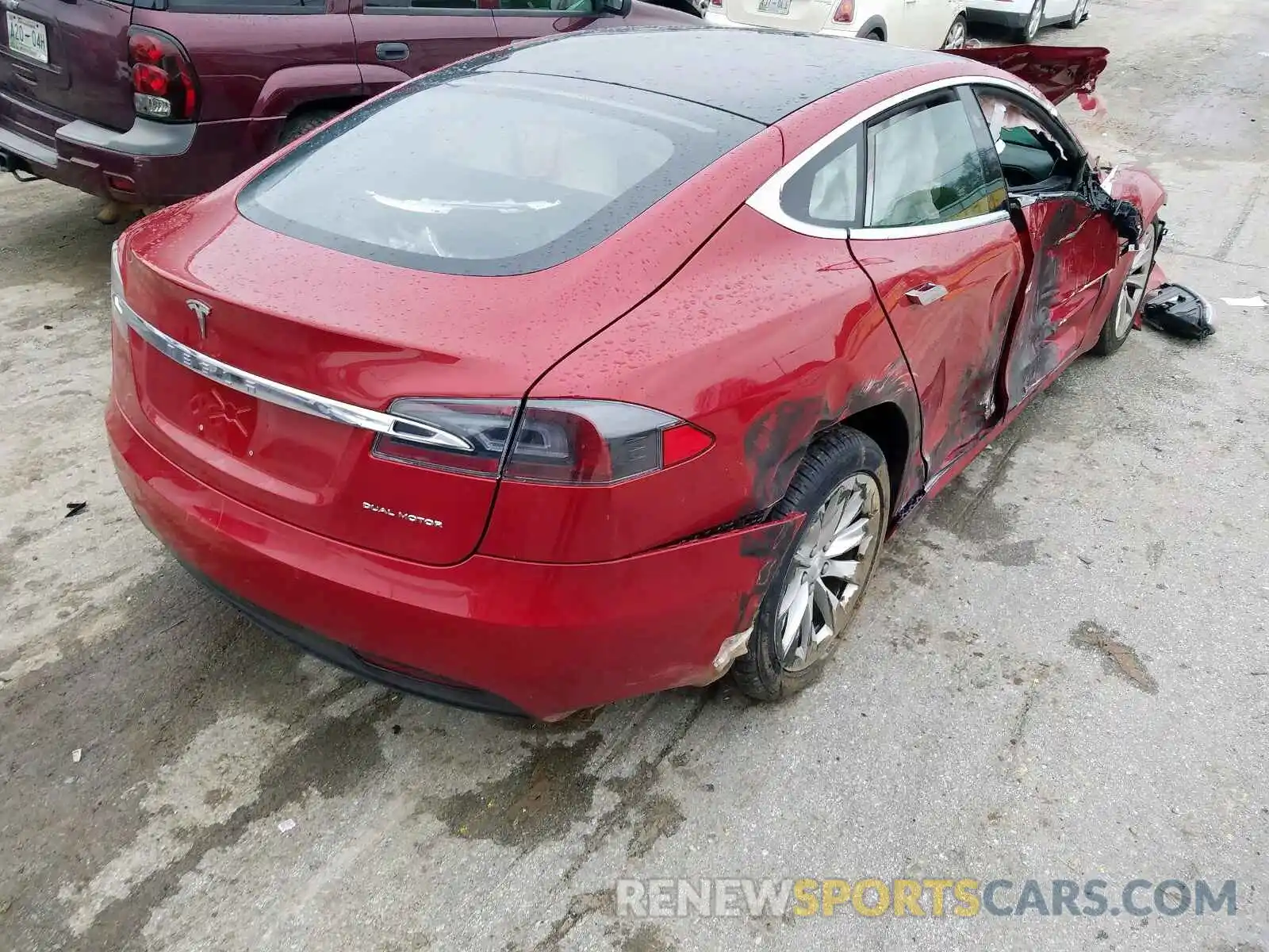 4 Фотография поврежденного автомобиля 5YJSA1E2XKF332439 TESLA MODEL S 2019