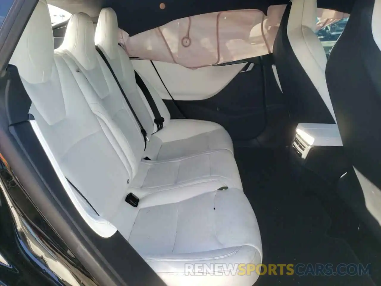 6 Photograph of a damaged car 5YJSA1E2XKF335082 TESLA MODEL S 2019