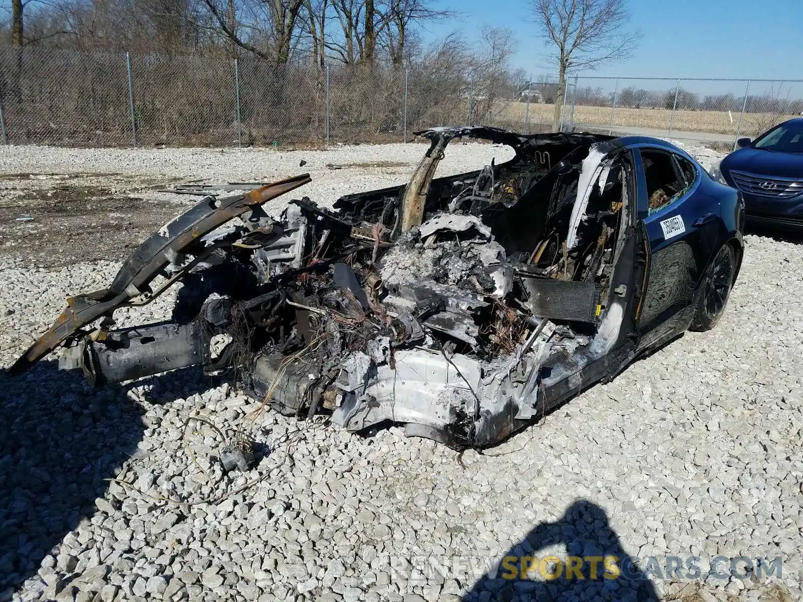 2 Photograph of a damaged car 5YJSA1E2XKF337429 TESLA MODEL S 2019