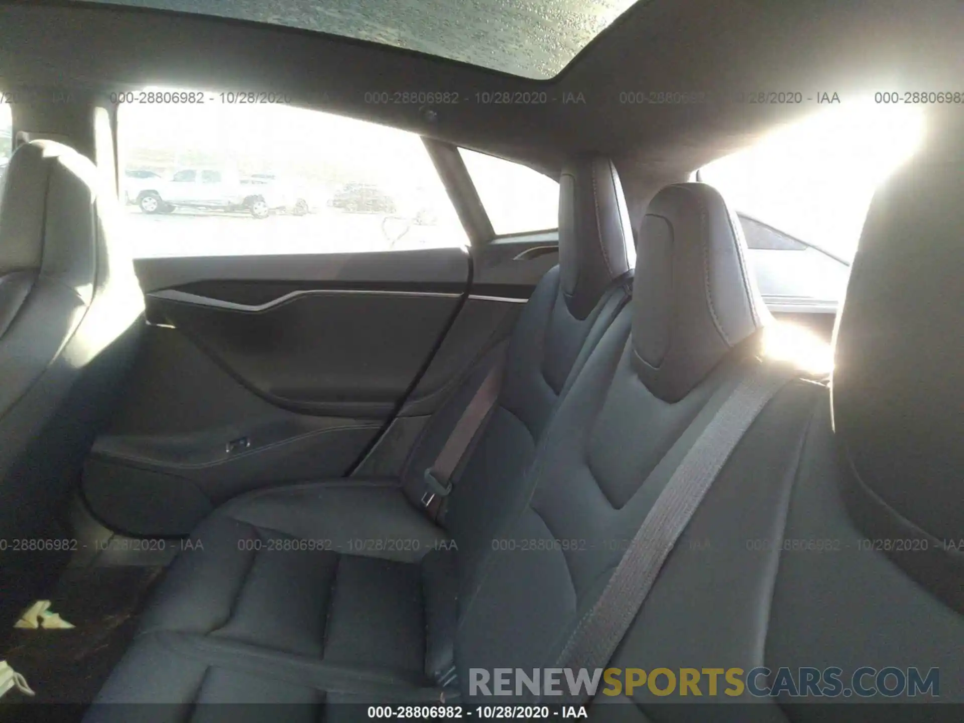 8 Photograph of a damaged car 5YJSA1E2XKF342825 TESLA MODEL S 2019