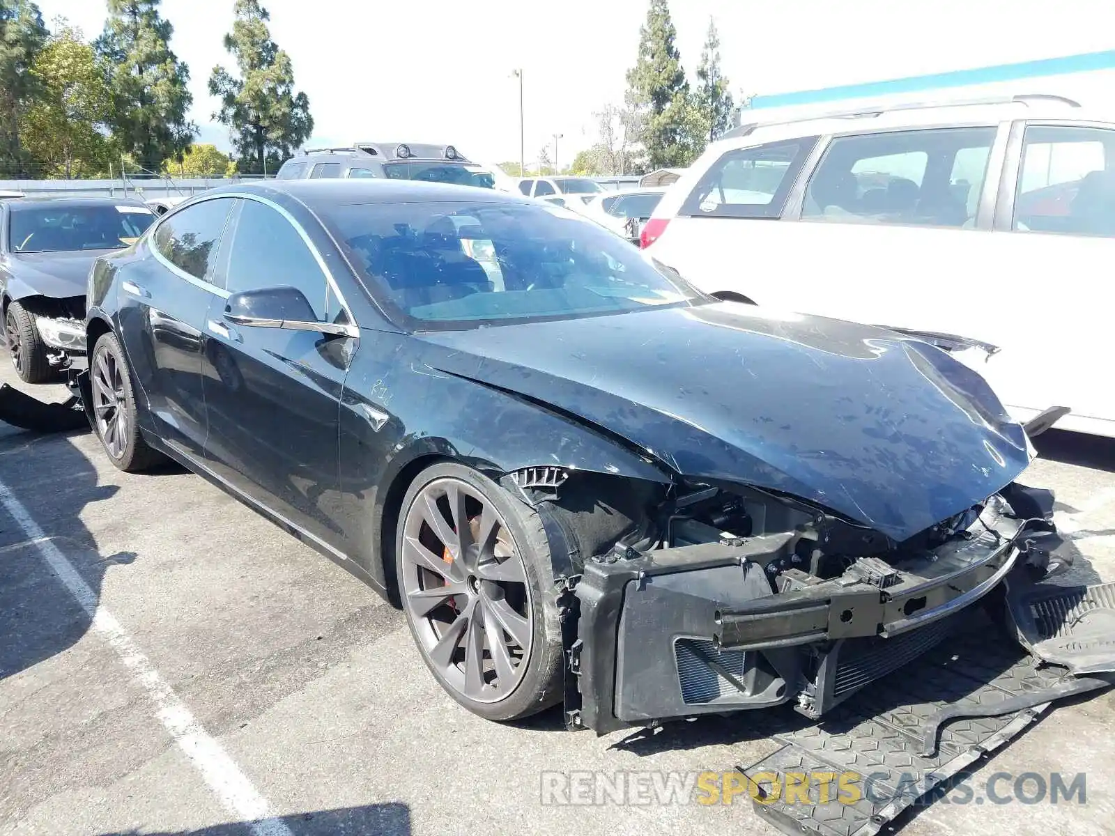 1 Photograph of a damaged car 5YJSA1E40KF313612 TESLA MODEL S 2019