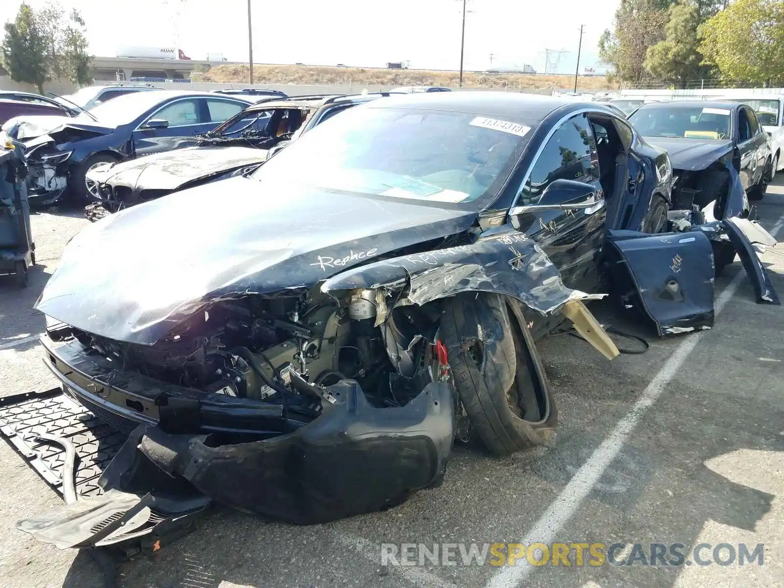 2 Photograph of a damaged car 5YJSA1E40KF313612 TESLA MODEL S 2019