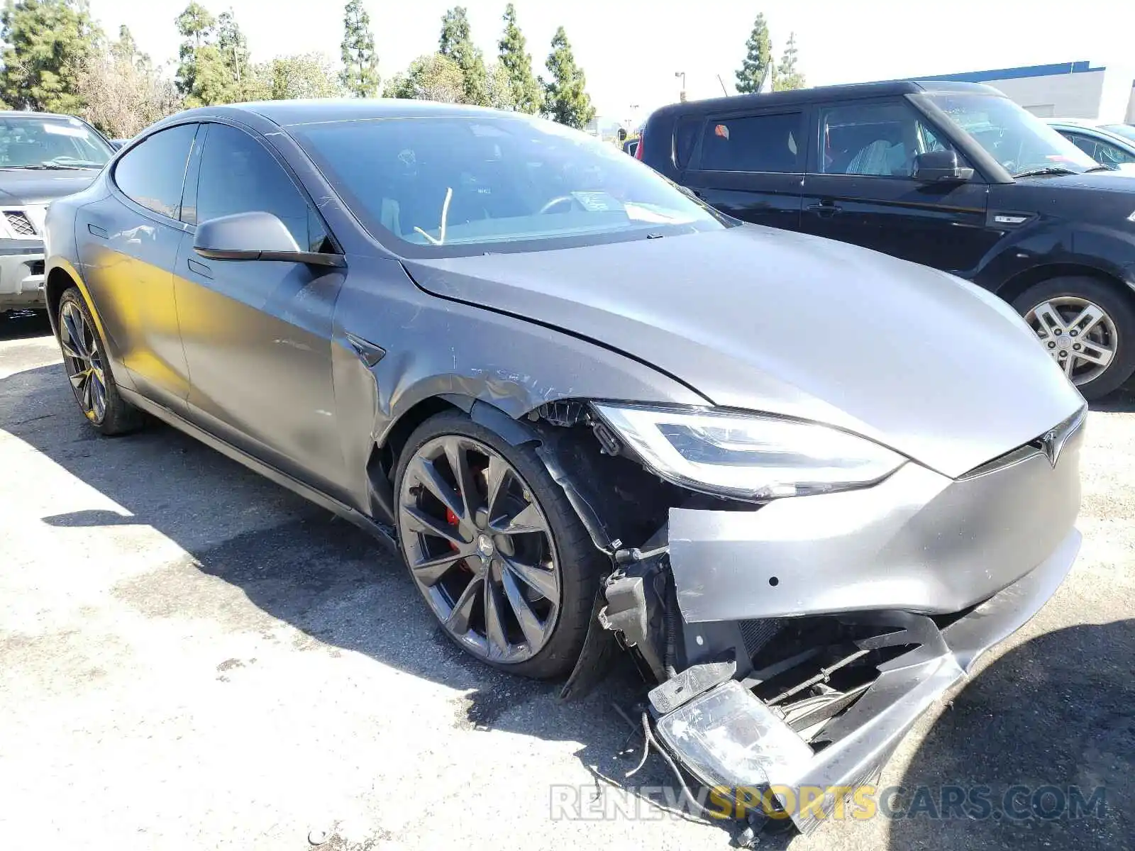 1 Photograph of a damaged car 5YJSA1E43KF330758 TESLA MODEL S 2019