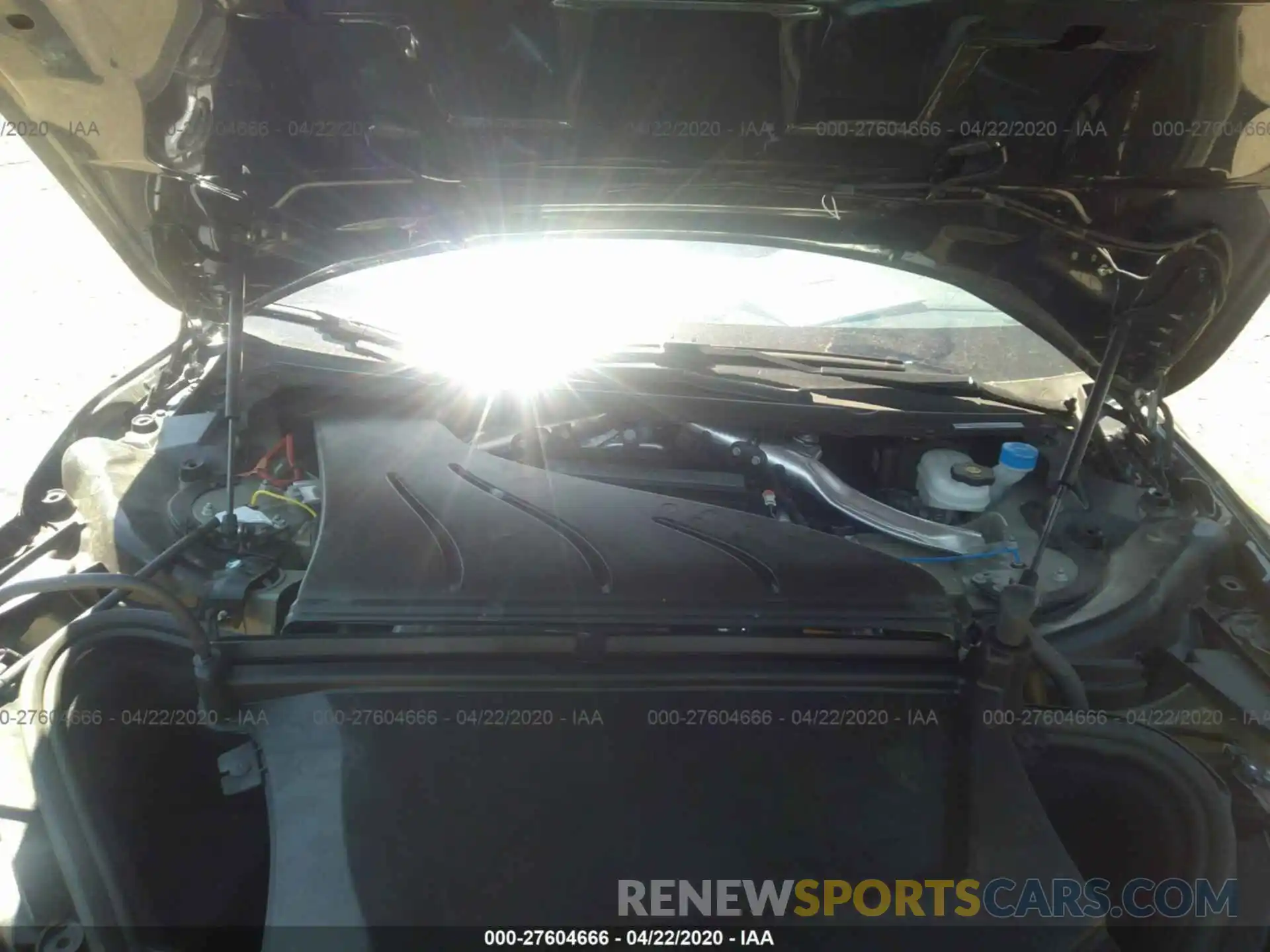 10 Photograph of a damaged car 5YJSA1E44KF332731 TESLA MODEL S 2019